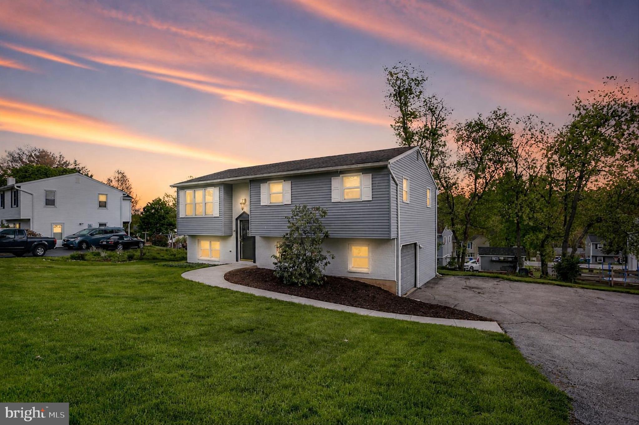 90 SUGAR MAPLE DRIVE
