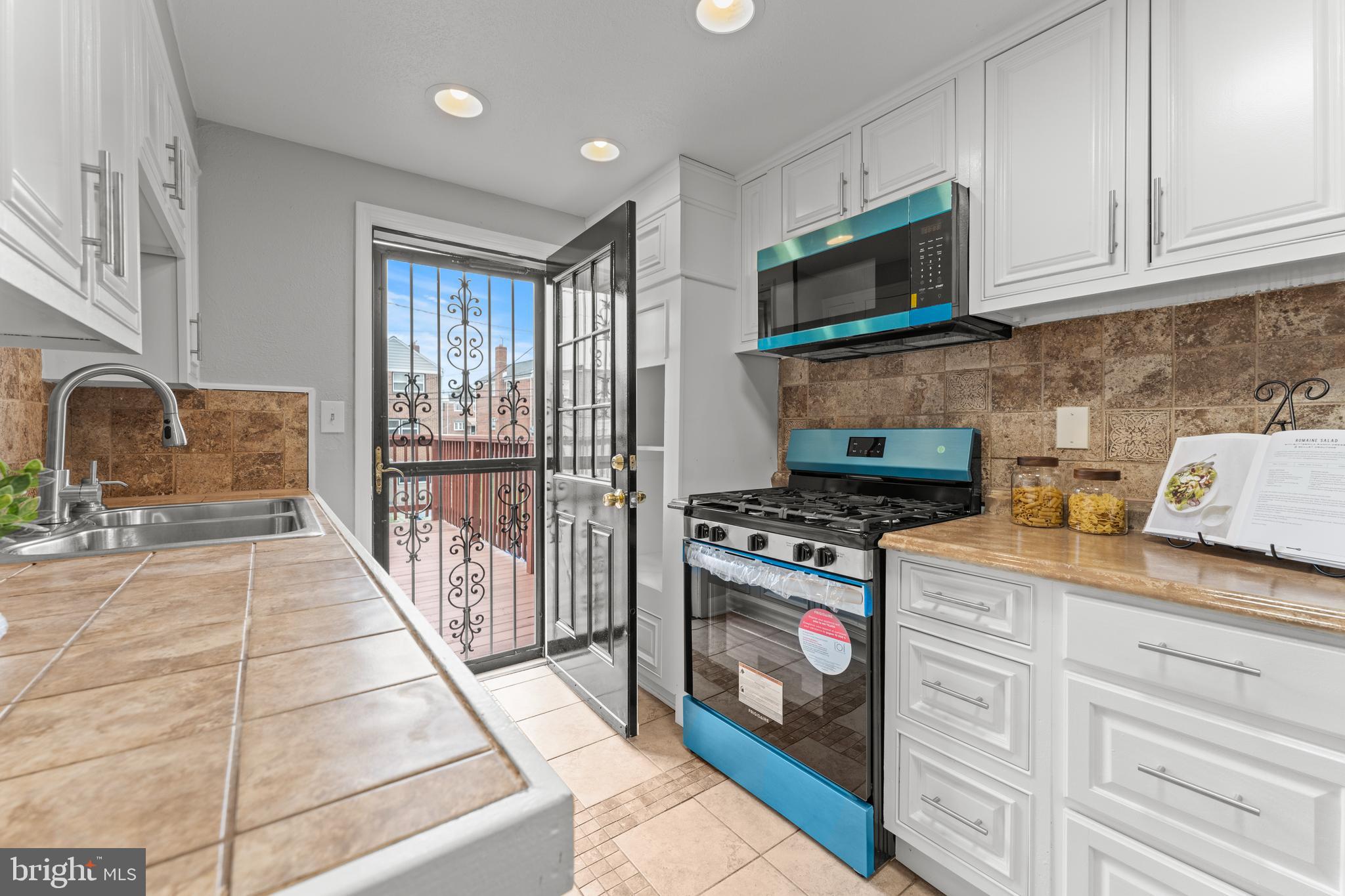 FRANKFORD - Residential