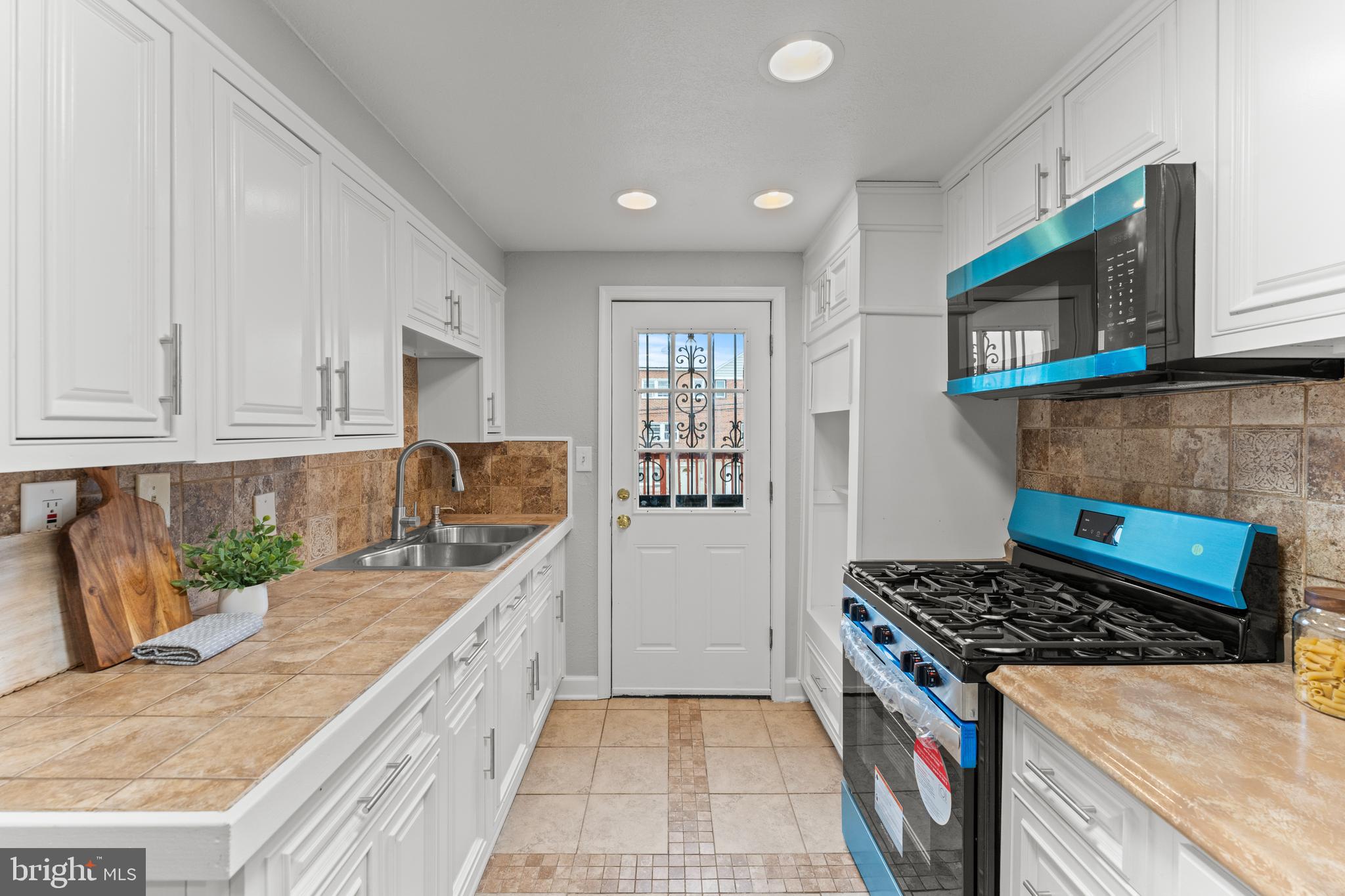 FRANKFORD - Residential