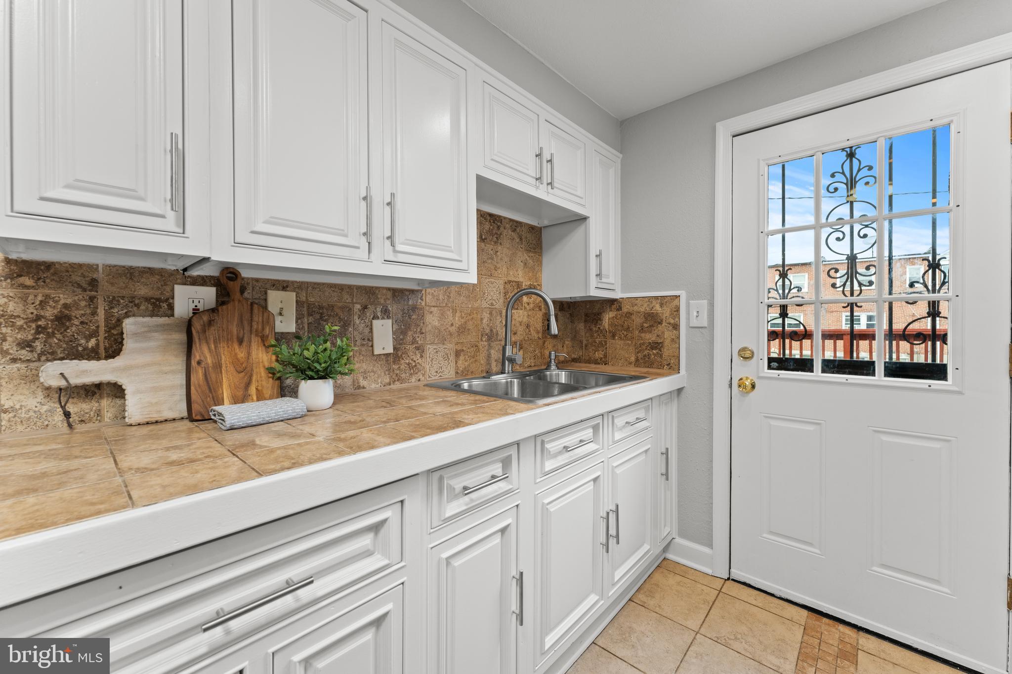 FRANKFORD - Residential