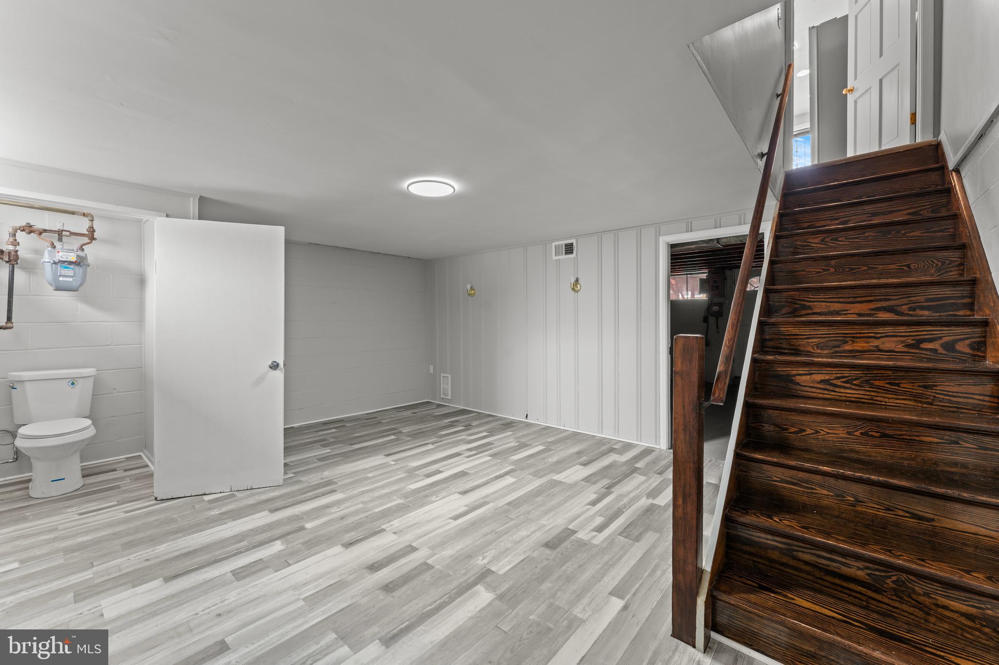 FRANKFORD - Residential