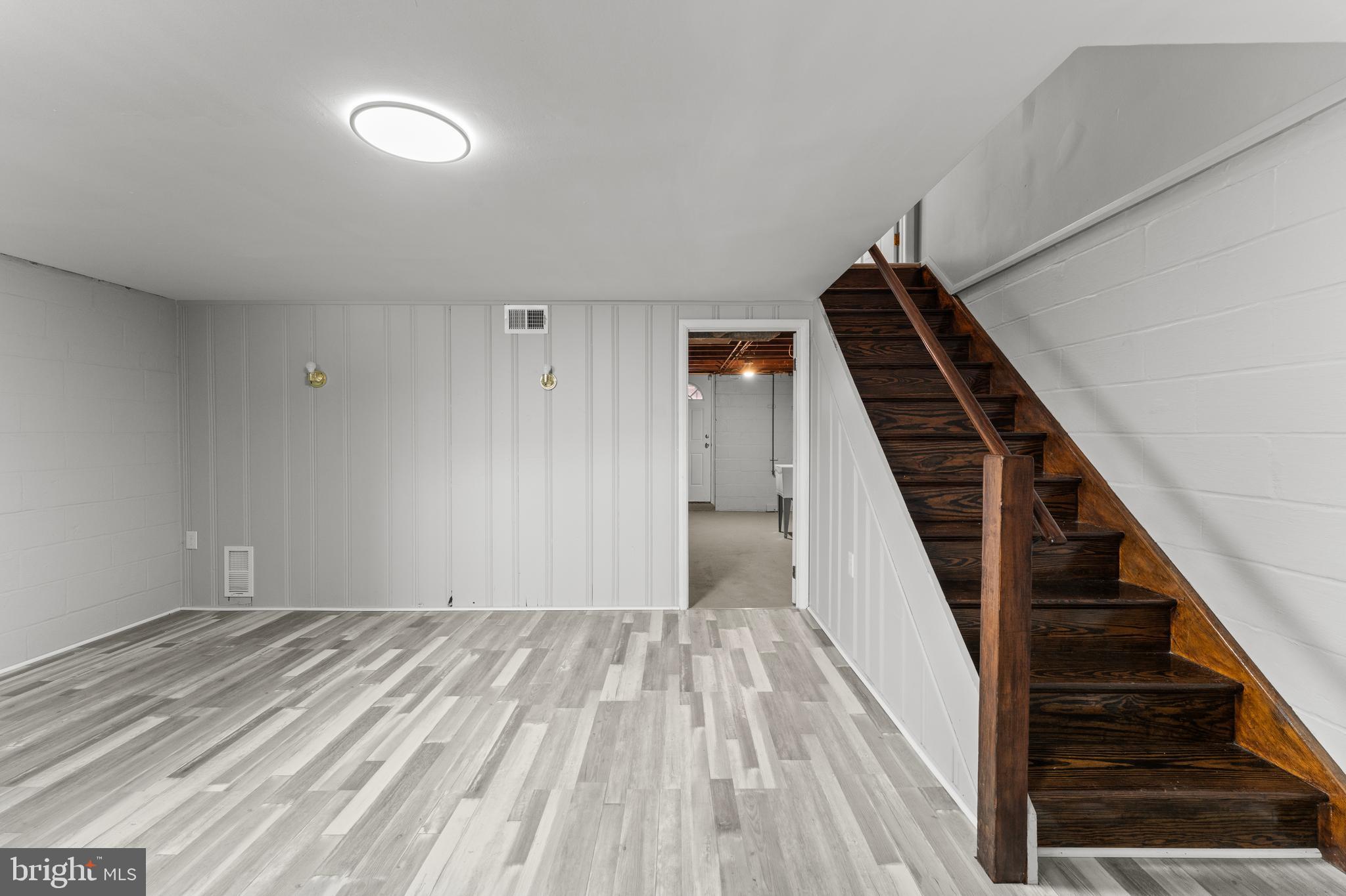 FRANKFORD - Residential