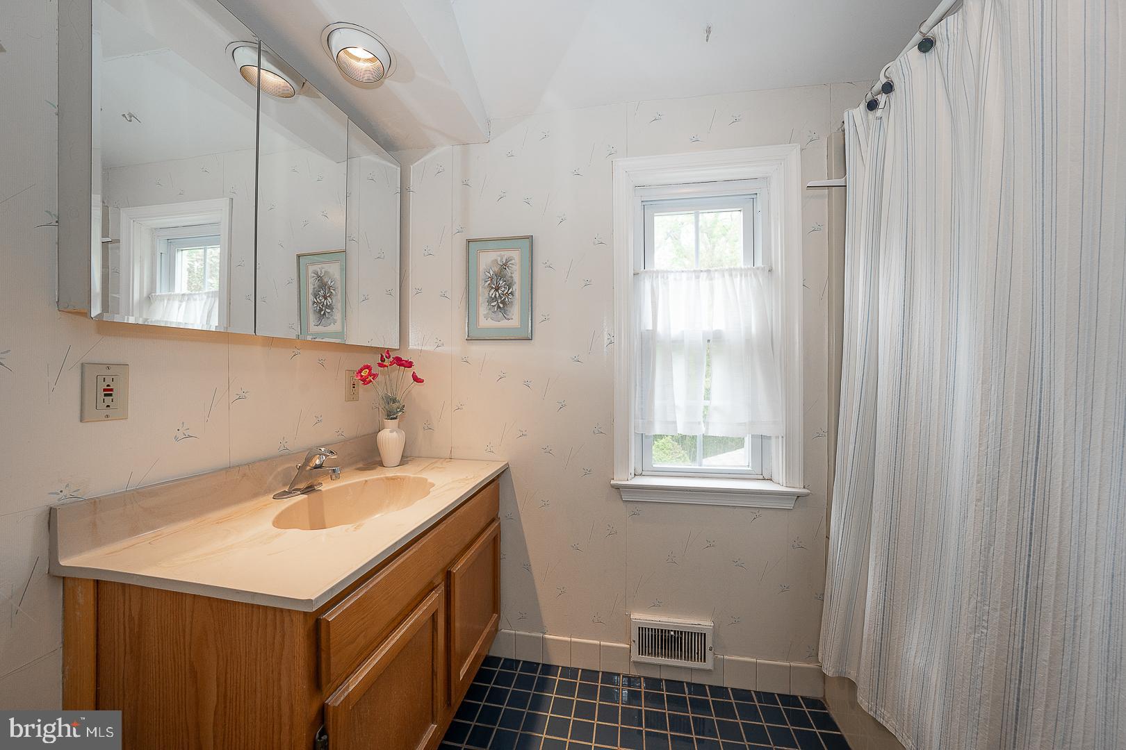 SHORTRIDGE - Residential