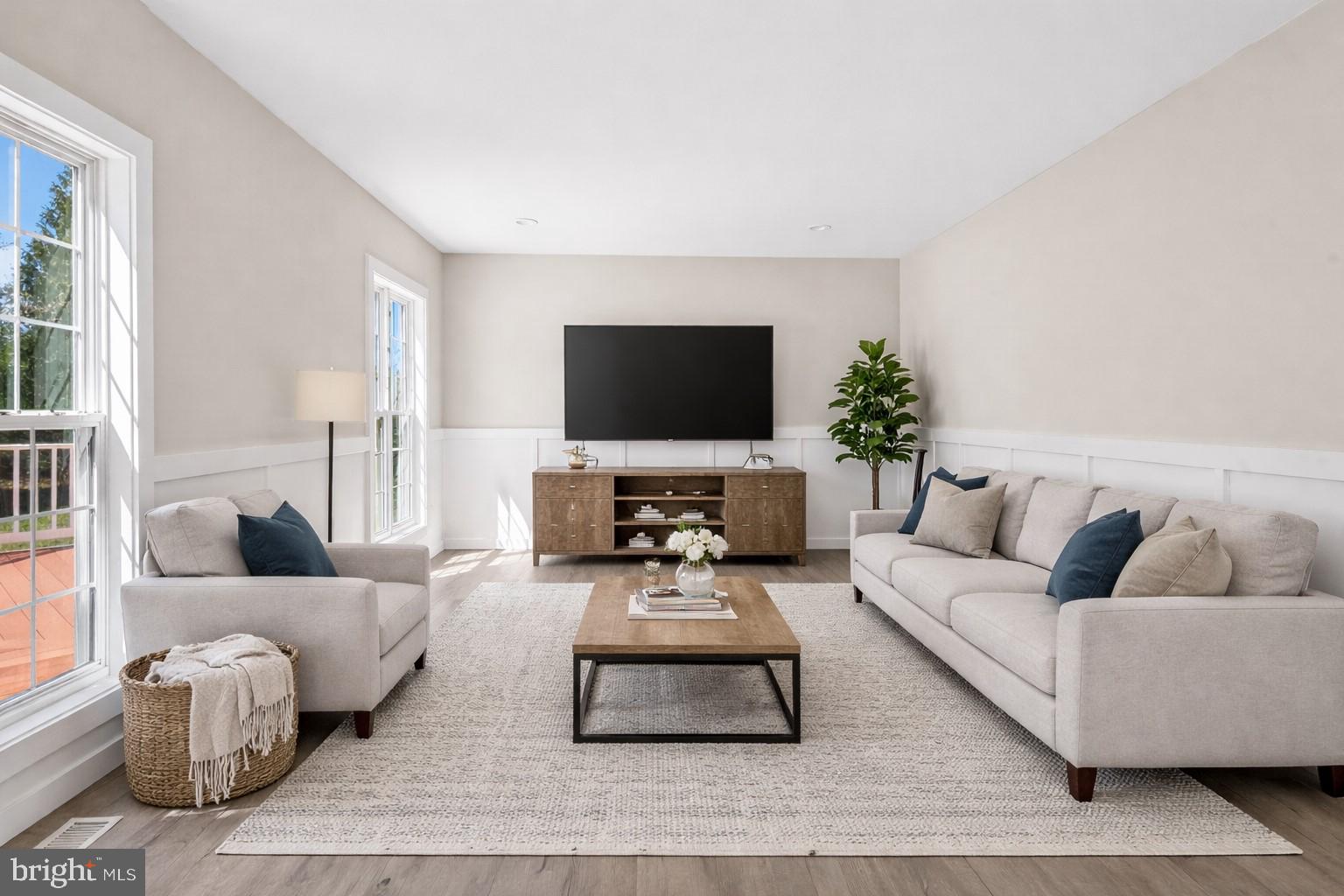 THE MEADOWS - Residential