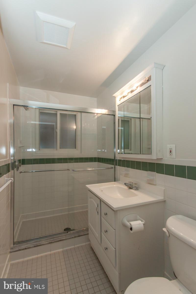 BRAD LEE HOMES - Residential