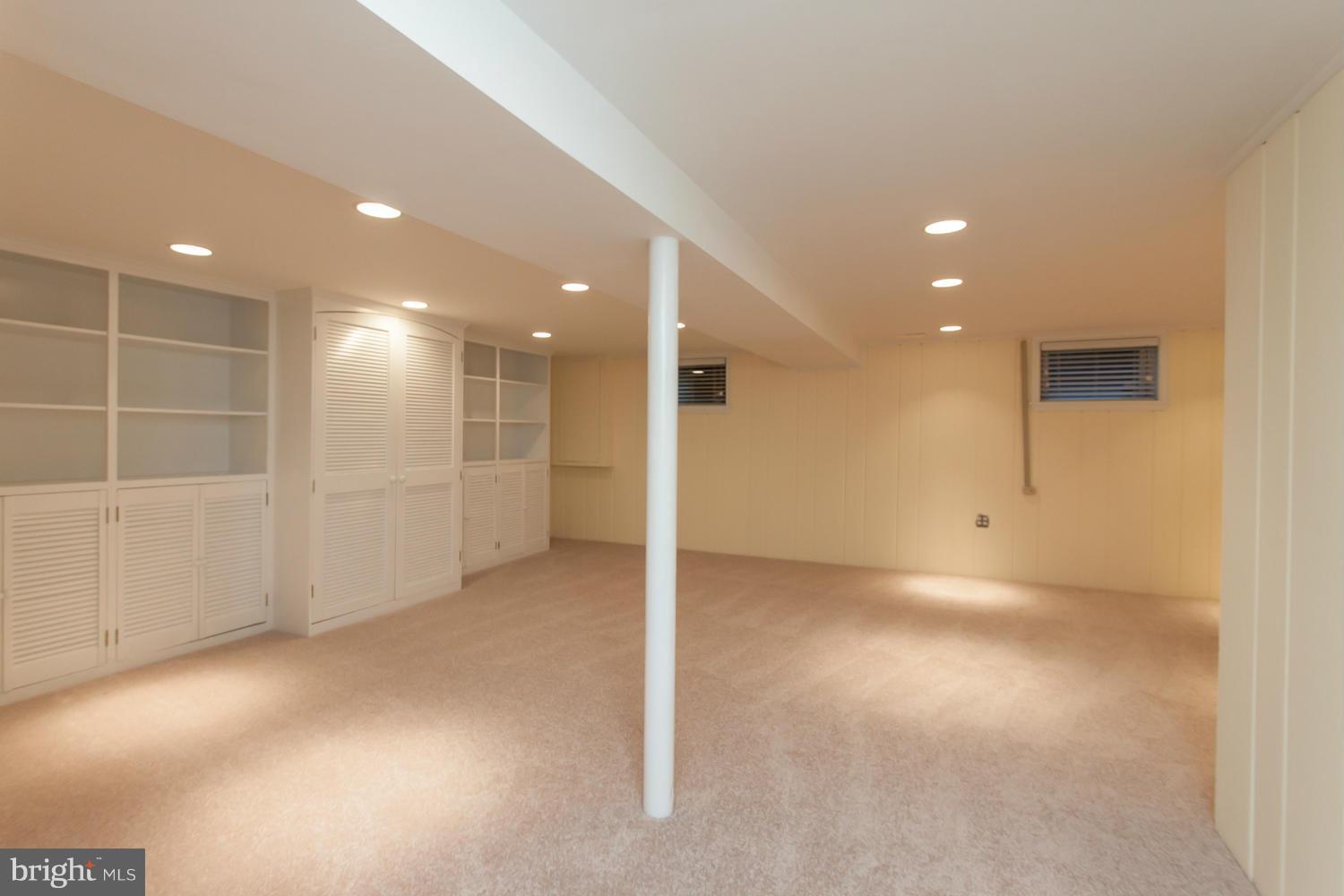 BRAD LEE HOMES - Residential