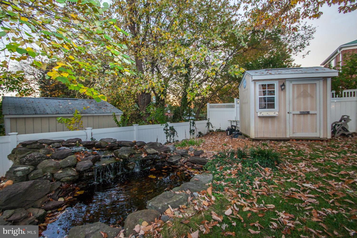 BRAD LEE HOMES - Residential