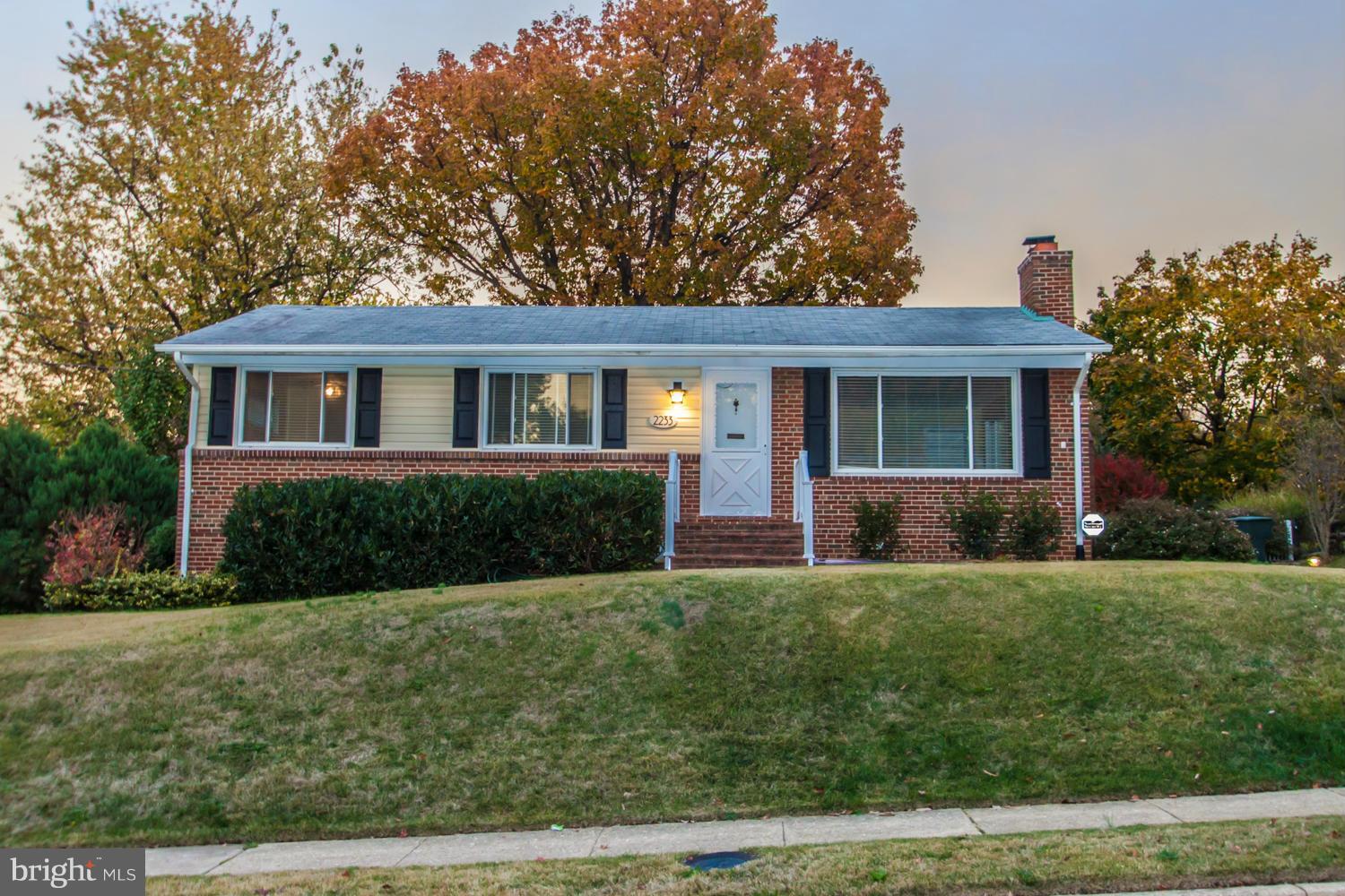 BRAD LEE HOMES - Residential