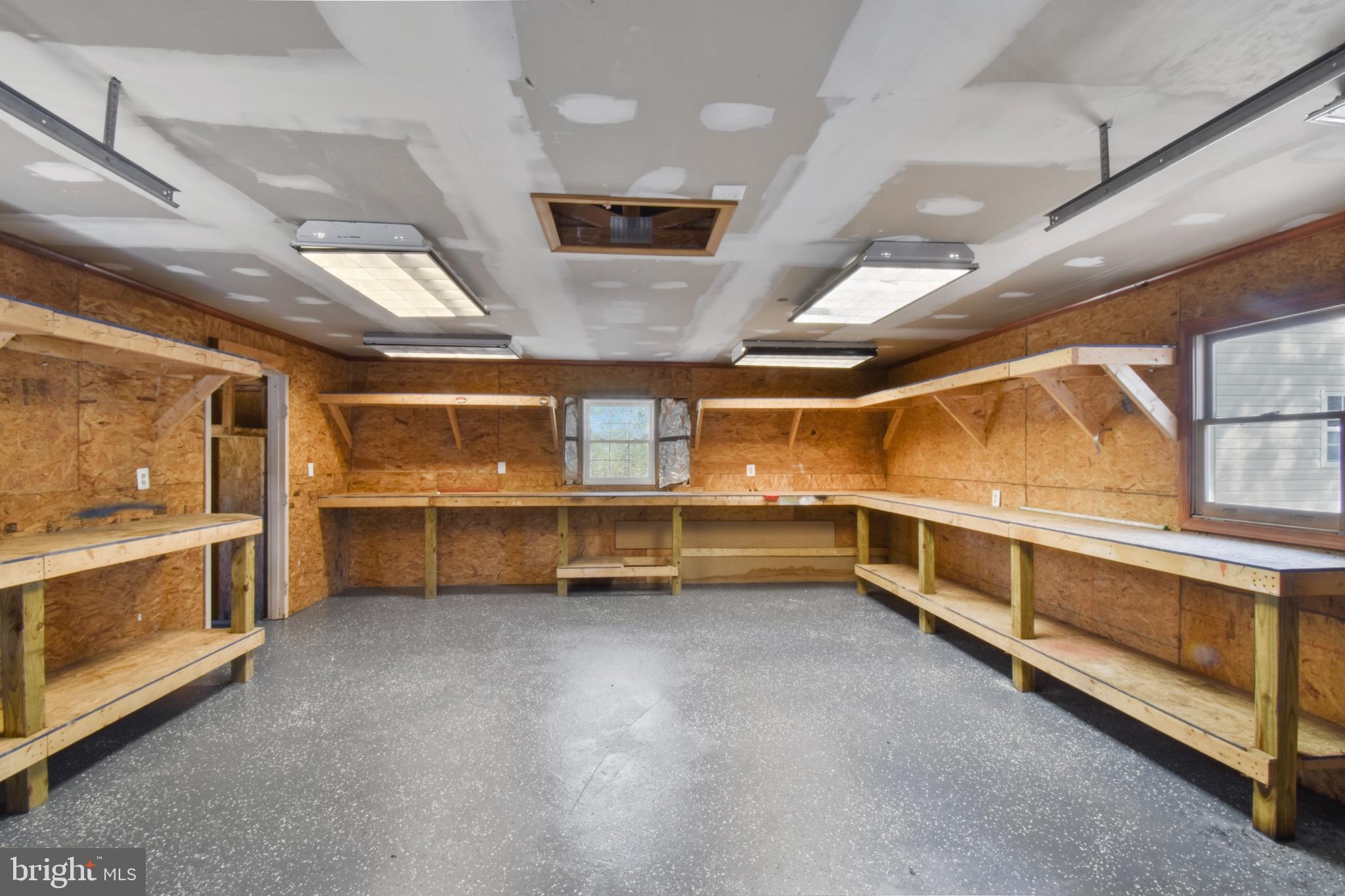 ROYAL VIEW ESTATES - Residential