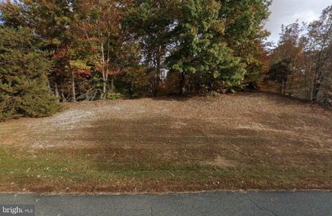 64 HAMLIN DRIVE FREDERICKSBURG VA 22405