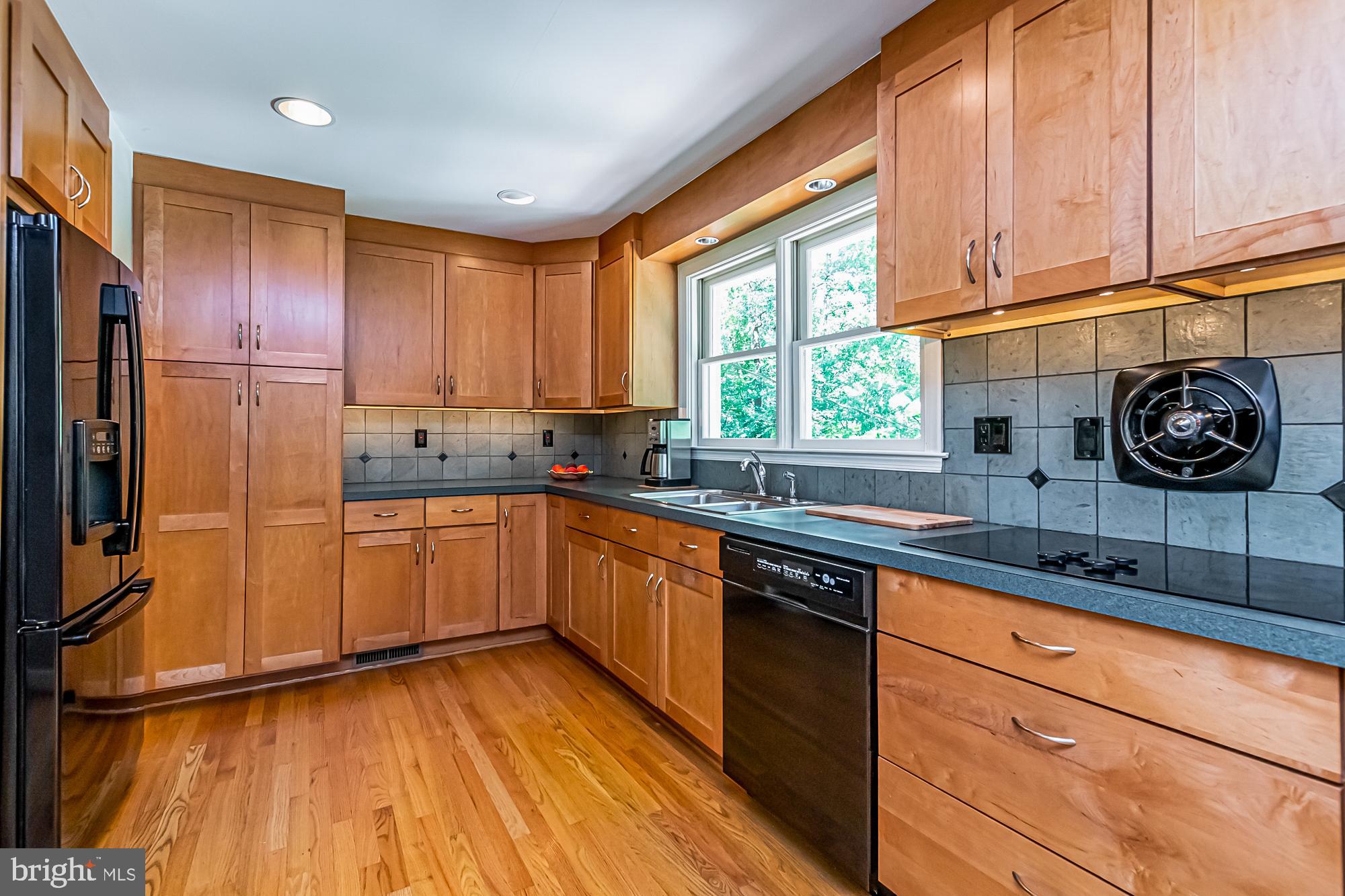 HAMPTON - Residential