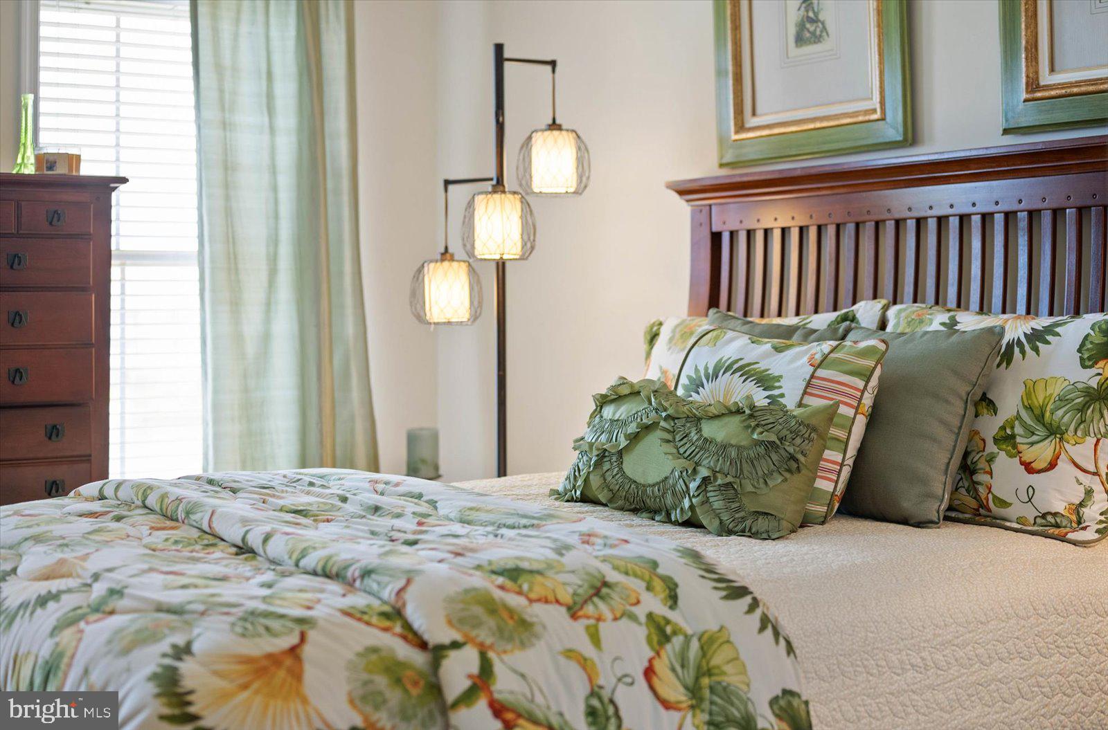 GLEN RIDDLE - Residential