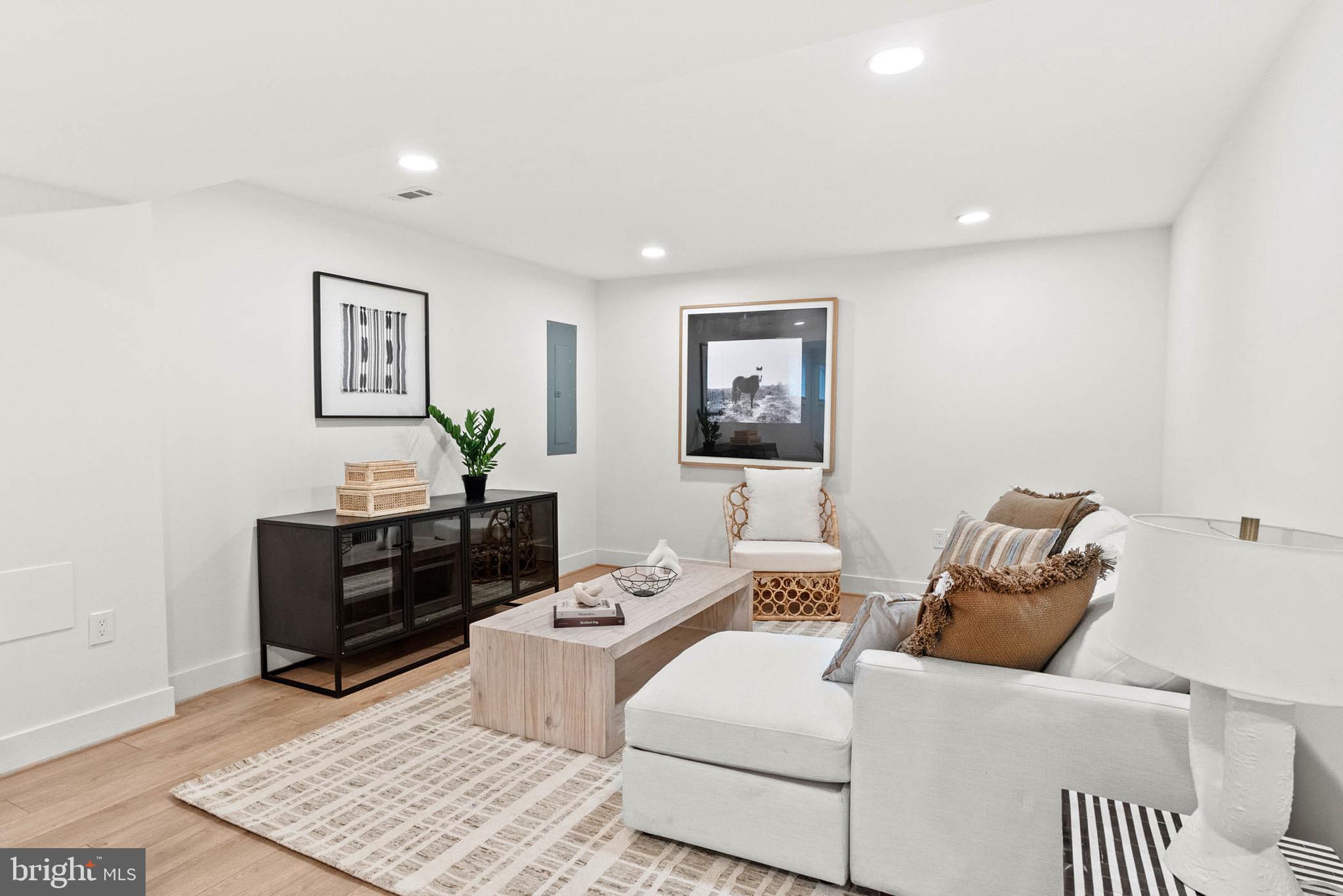 TAKOMA PARK - Residential