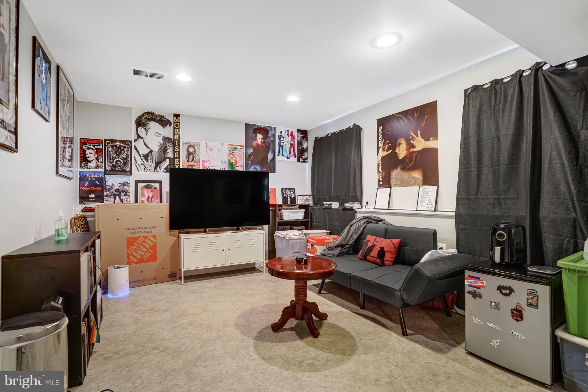 ALLENWOOD ACRES - Residential