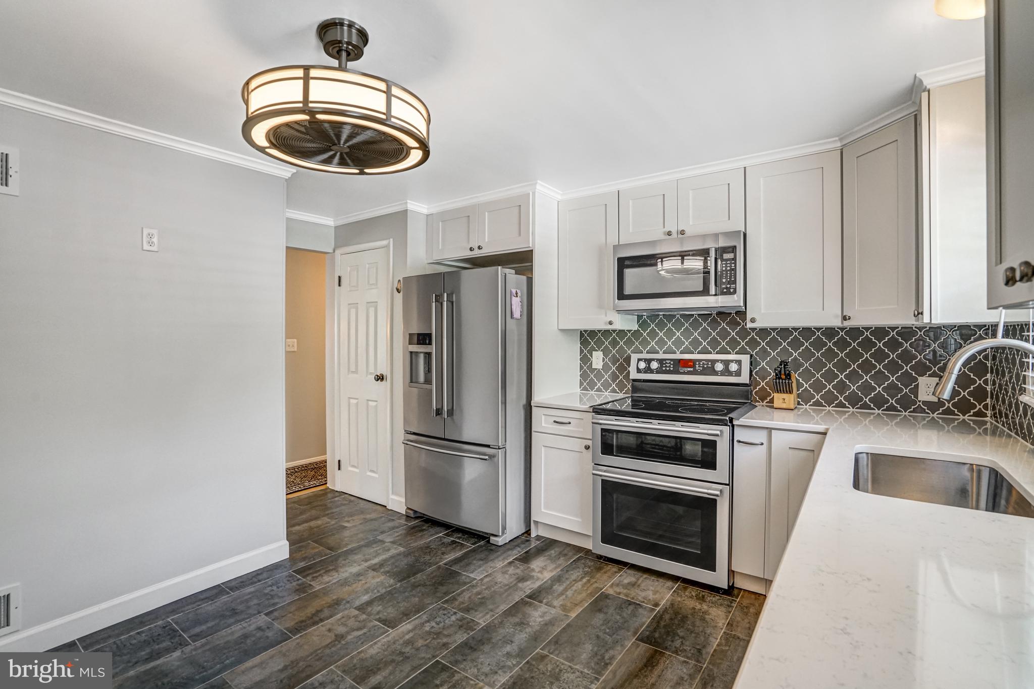 ALLENWOOD ACRES - Residential