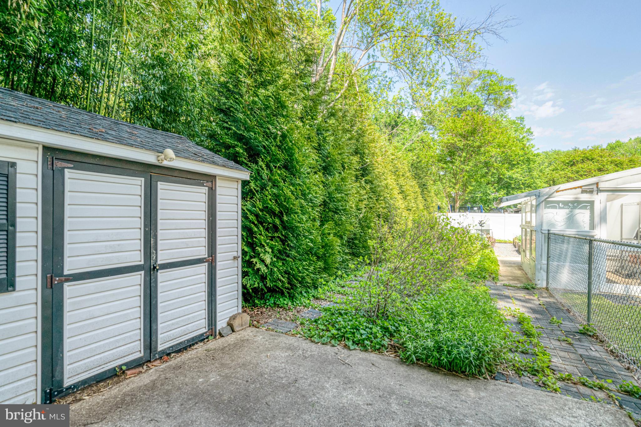 ALLENWOOD ACRES - Residential