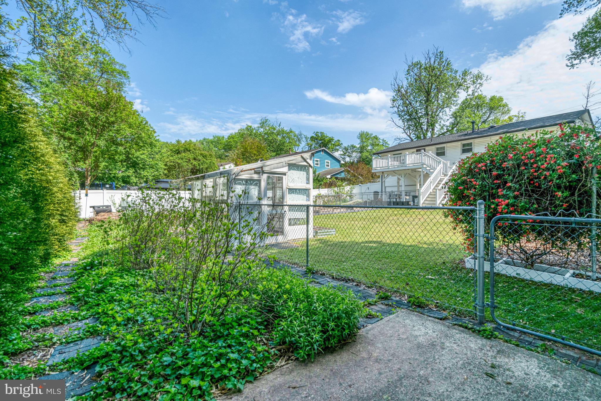 ALLENWOOD ACRES - Residential