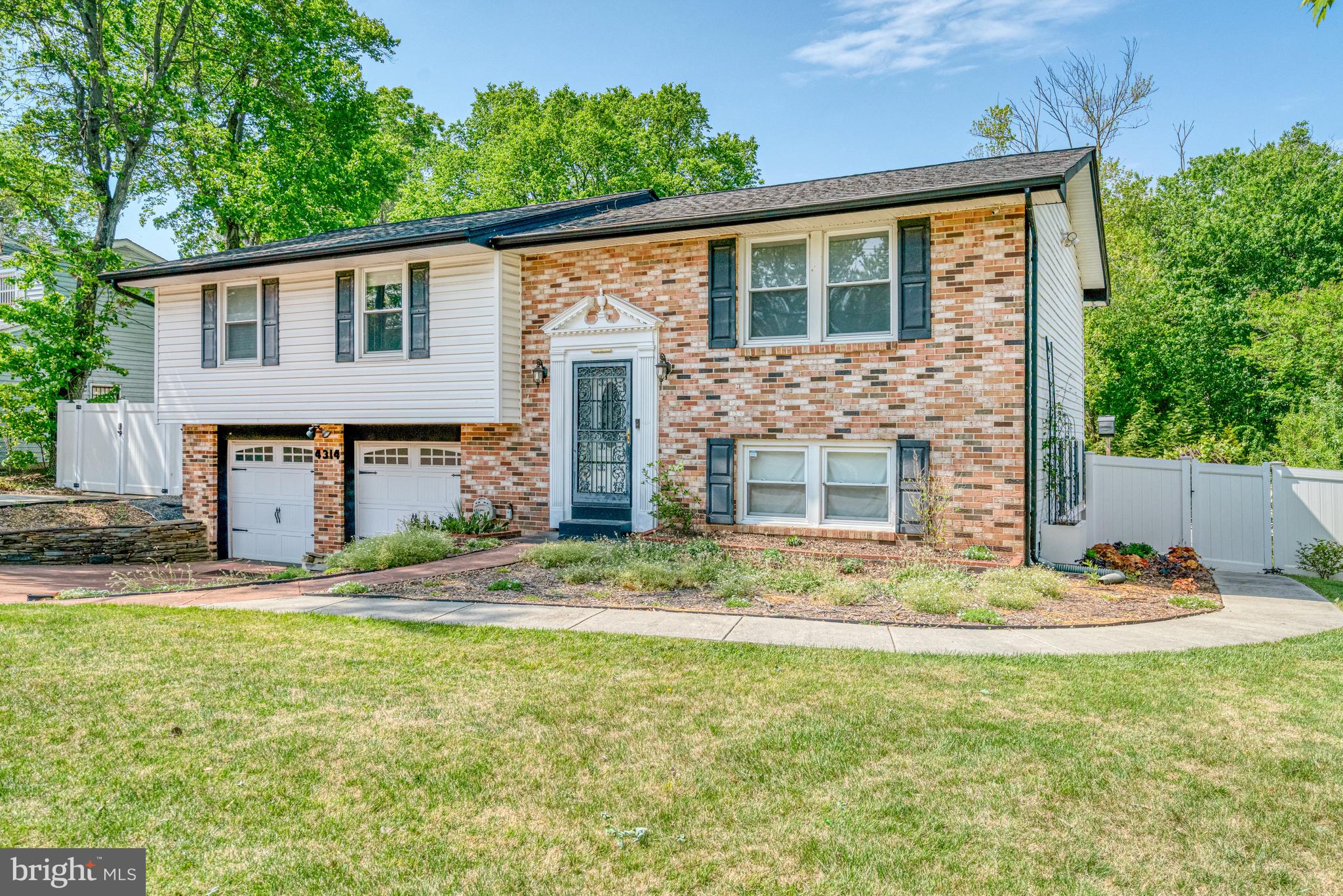 ALLENWOOD ACRES - Residential