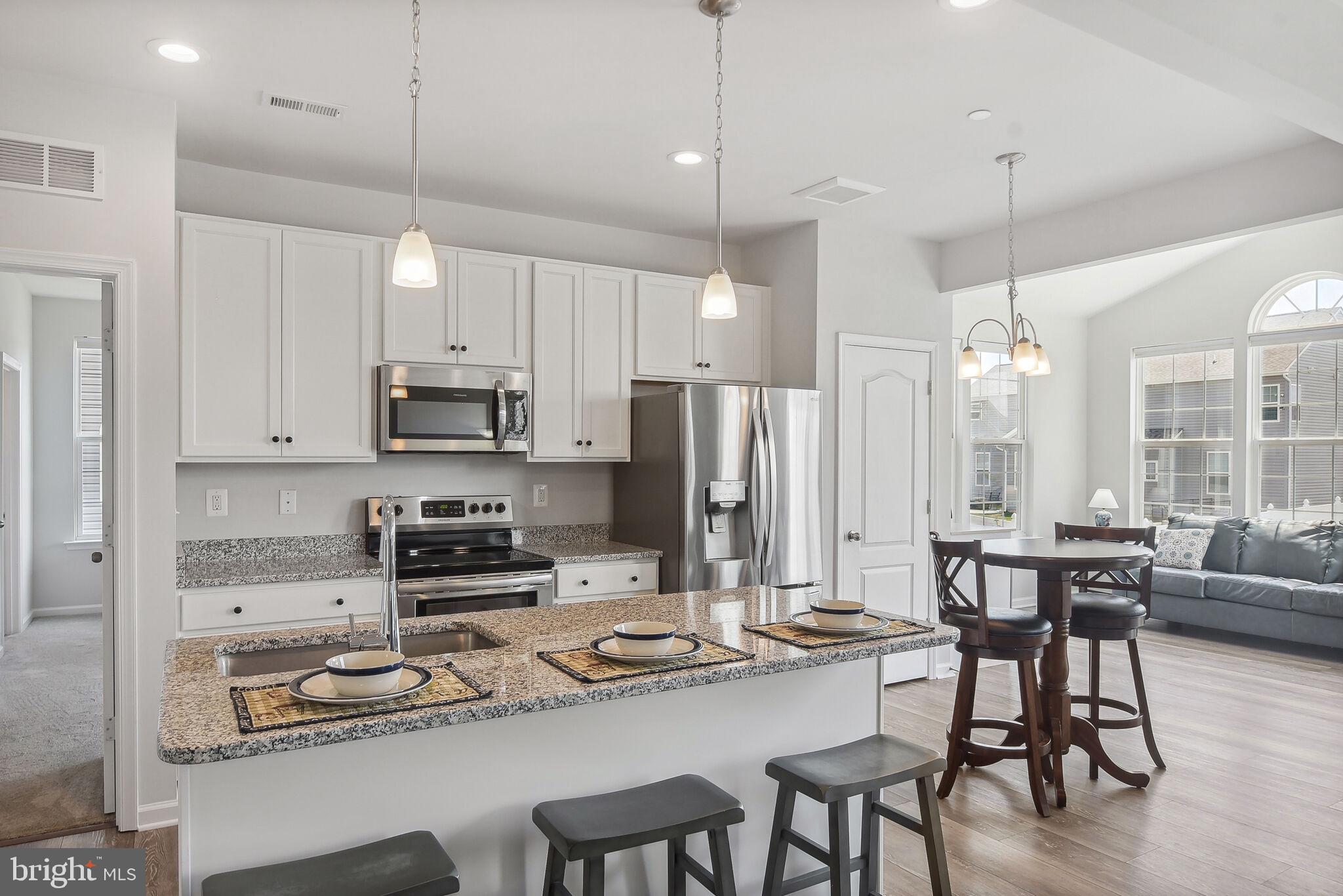 MEADOWBROOK - Residential