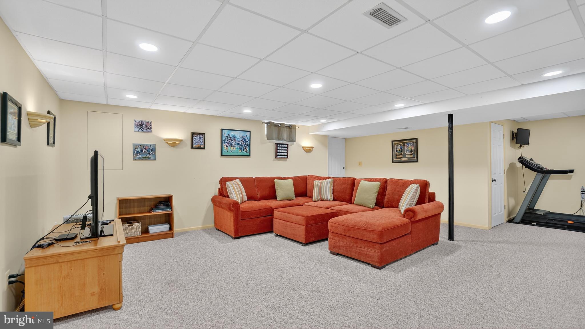 CHAPMAN FARM - Residential