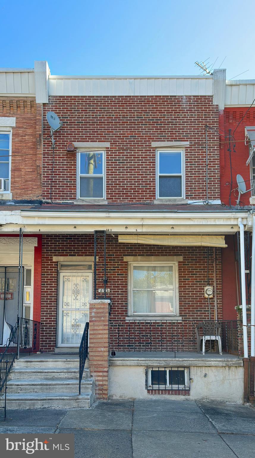 Welcome to 839 N 48th Street, a charming rowhome in the Mill Creek section of Philadelphia. This lovely property features three bedrooms and one bathroom. As you enter, you'll be greeted by a cozy porch. You'll find an open floor plan with newly polyurethane hardwood flooring, recessed lighting, grey-painted walls, and white trim, creating a cozy and welcoming atmosphere. The kitchen has ample cabinets with stainless handles and access to the yard. The fenced-in back patio is perfect for BBQs and entertaining guests. Upstairs are three bedrooms with ample closet space and a full bathroom. The basement includes a washer and dryer, plenty of additional storage space, and can be used as an extra living space ideal for a home gym or office.
The property is within walking distance of the Mill Creek Playground and small shops. It's also a quick ride to The Philadelphia Zoo. It offers easy access to public transportation, such as Septa Bus 64 and 43, and the number 10 light rail train station. Take advantage of the opportunity to schedule a showing today!