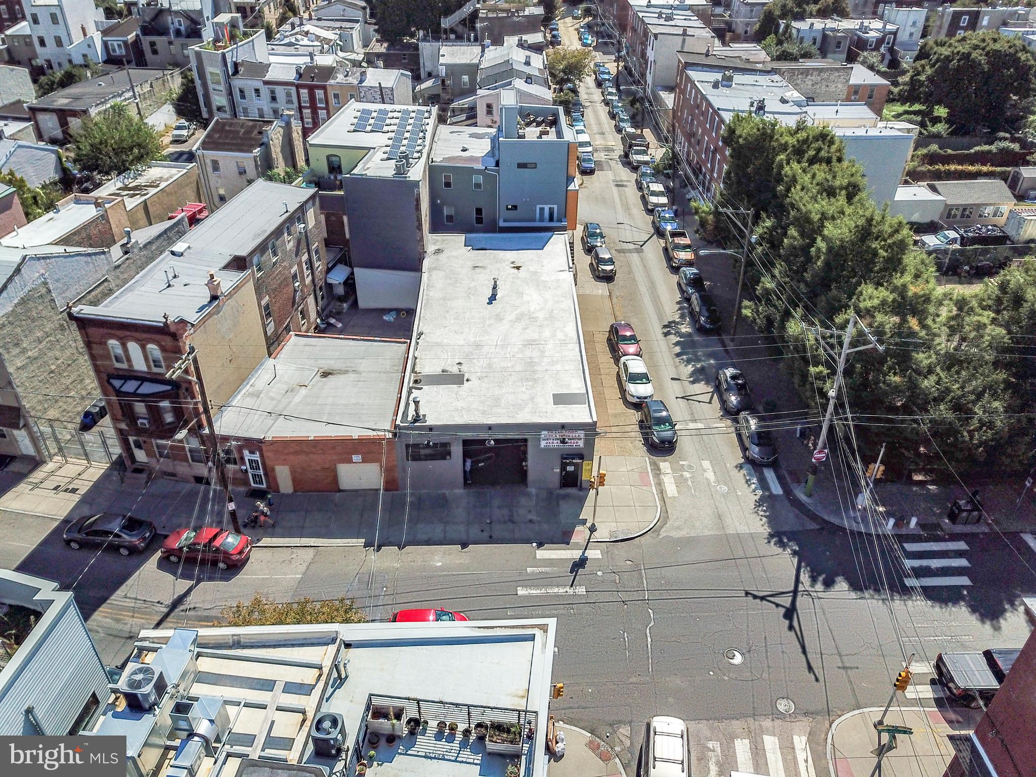 FISHTOWN - Commercial Sale