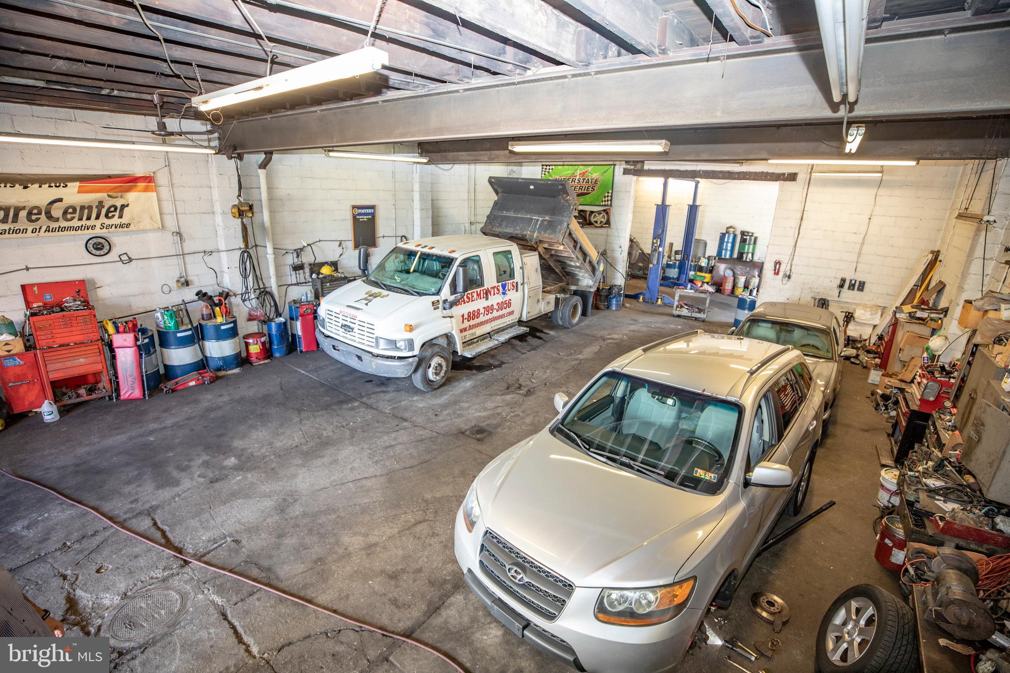 FISHTOWN - Commercial Sale