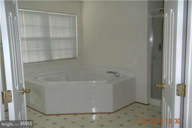 TIPPETT ESTATES PLAT 1 - Residential Lease