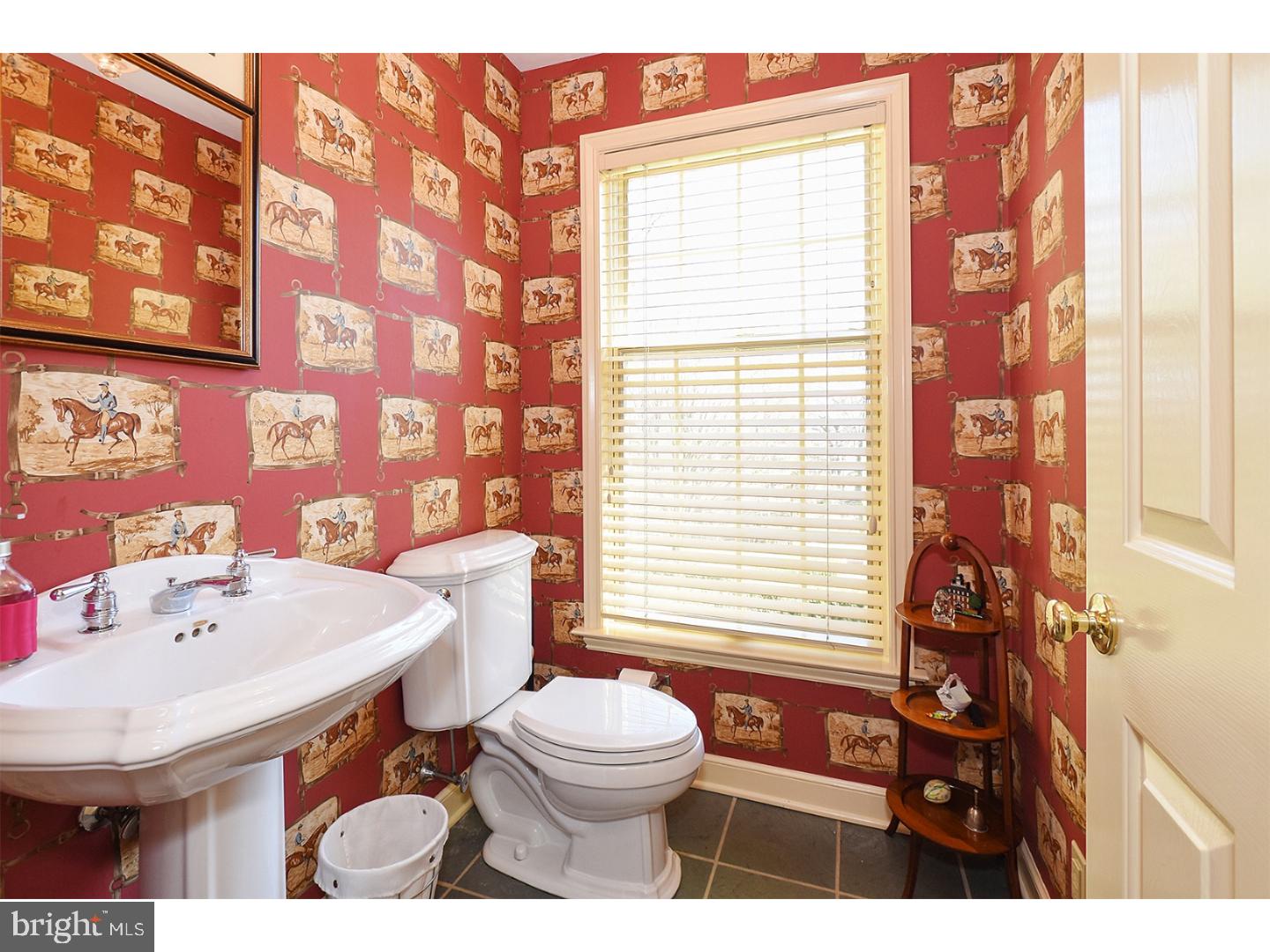 GLADWYNE - Residential