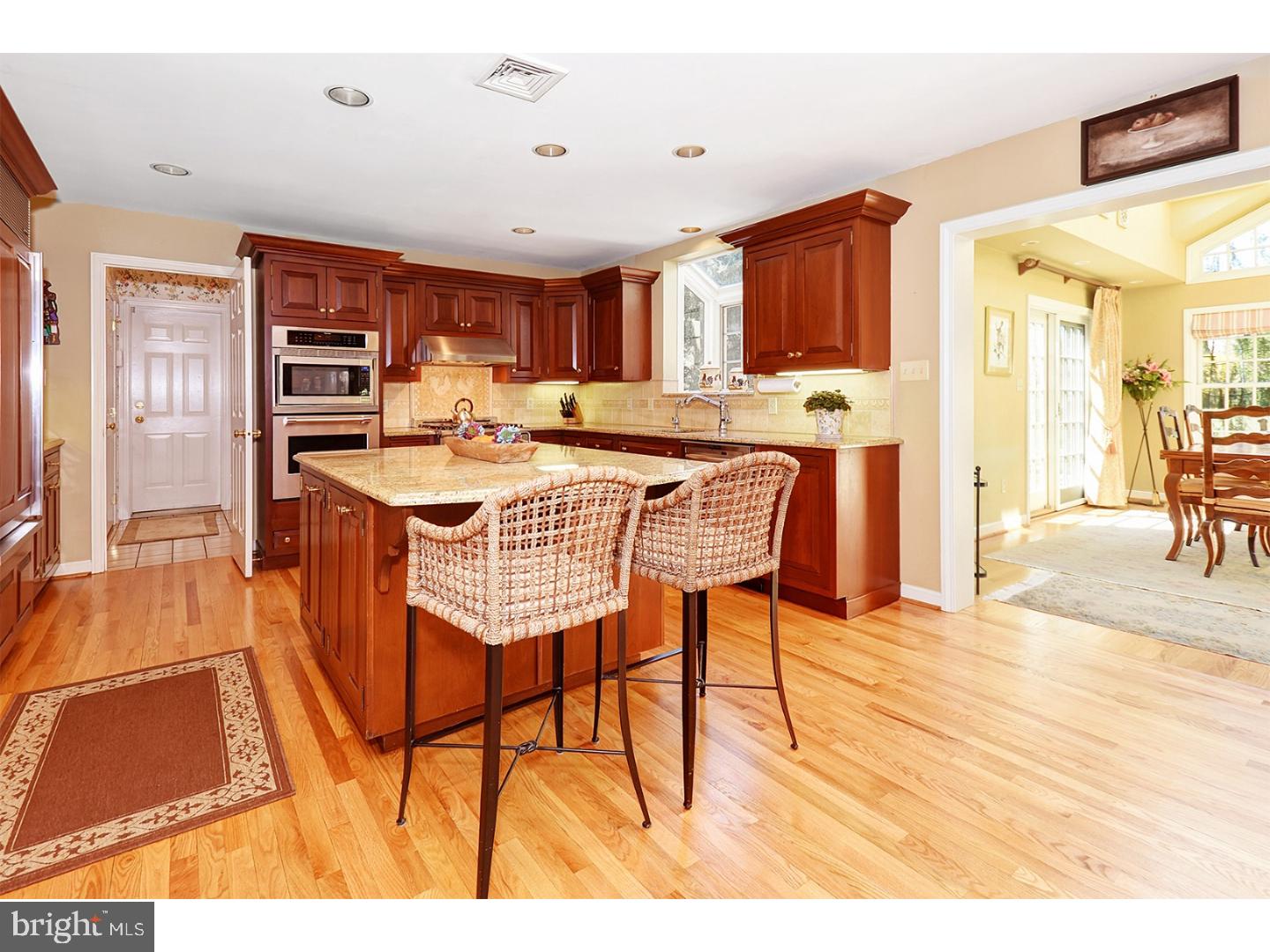 GLADWYNE - Residential