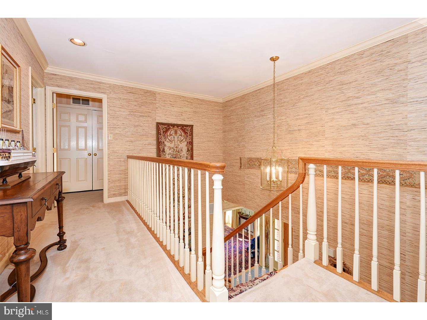 GLADWYNE - Residential