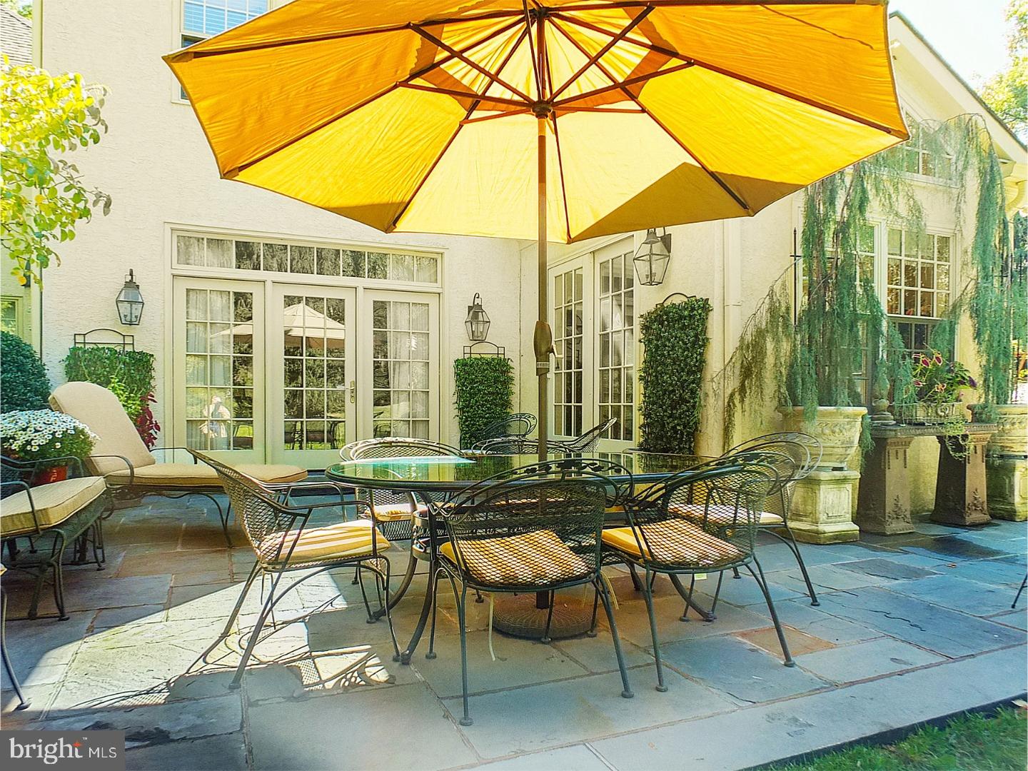 GLADWYNE - Residential