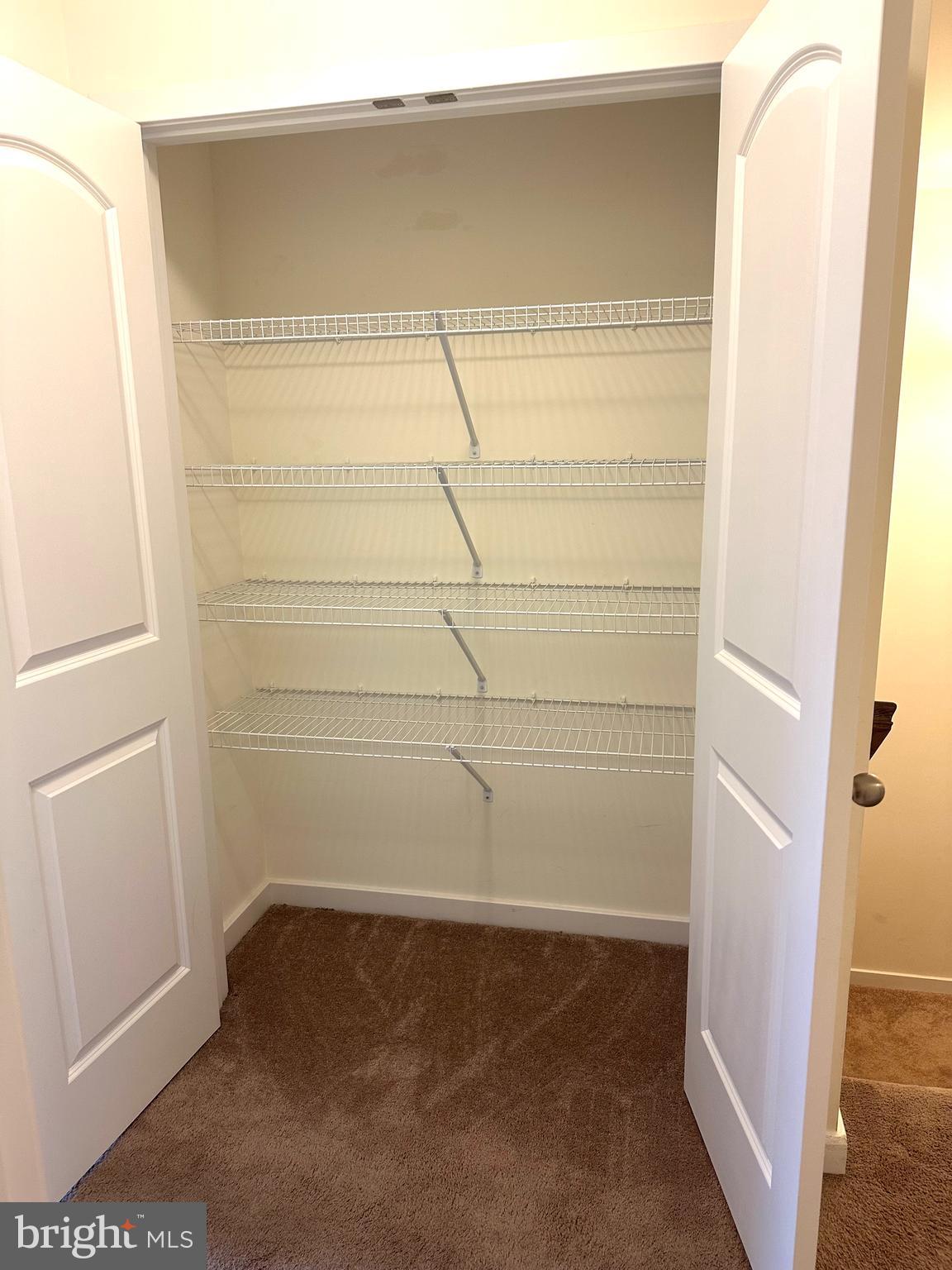 BROOKFIELD - Residential Lease