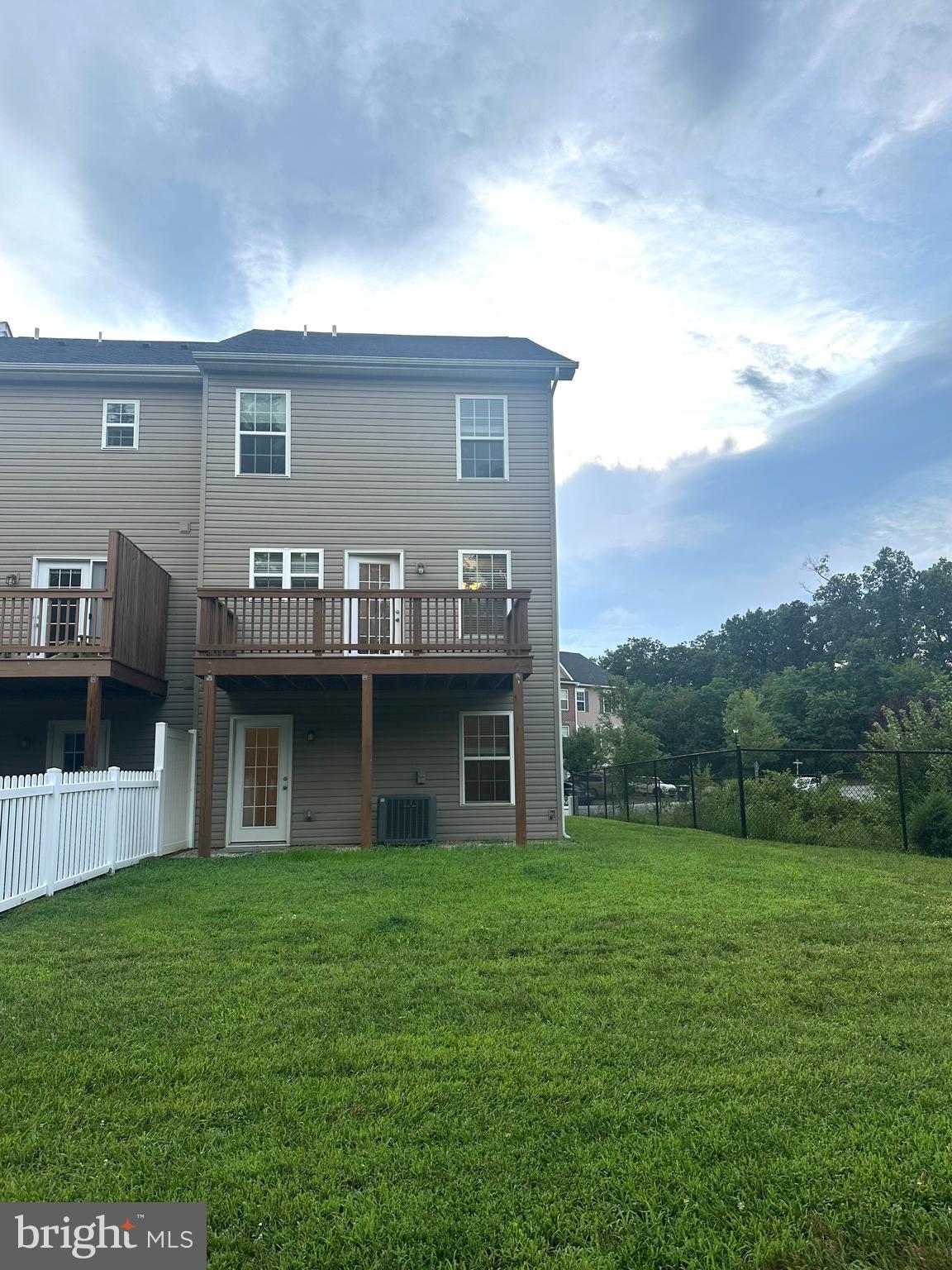 BROOKFIELD - Residential Lease