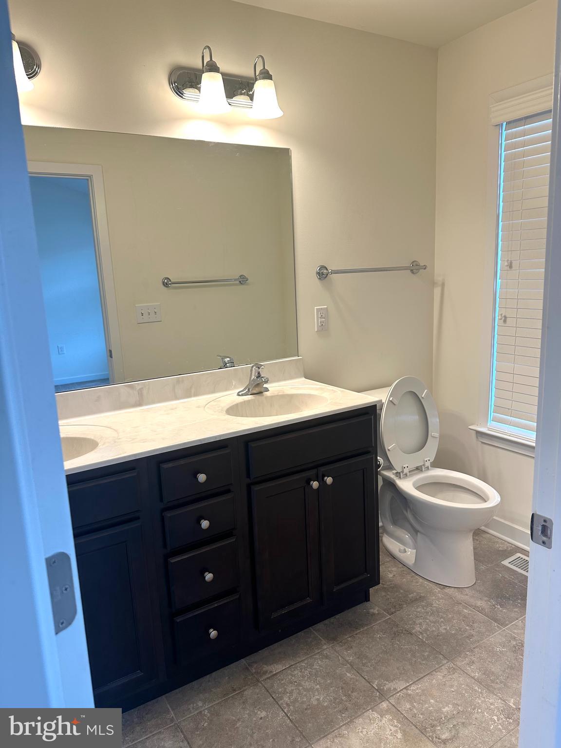 BROOKFIELD - Residential Lease