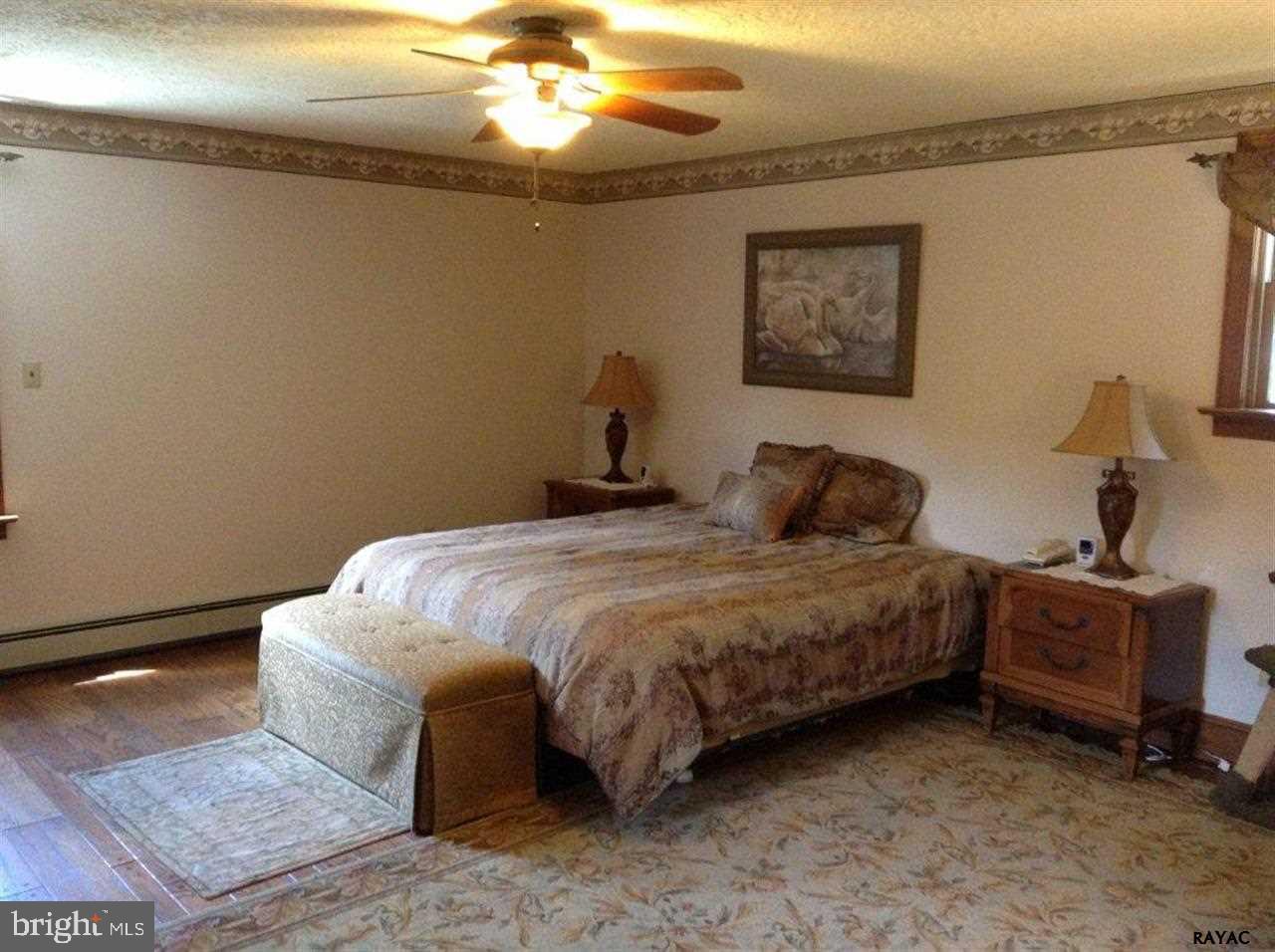 WINDSOR - Residential