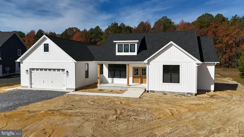 21952 Palomino Way, Bridgeville, DE MLS: DESU2092566