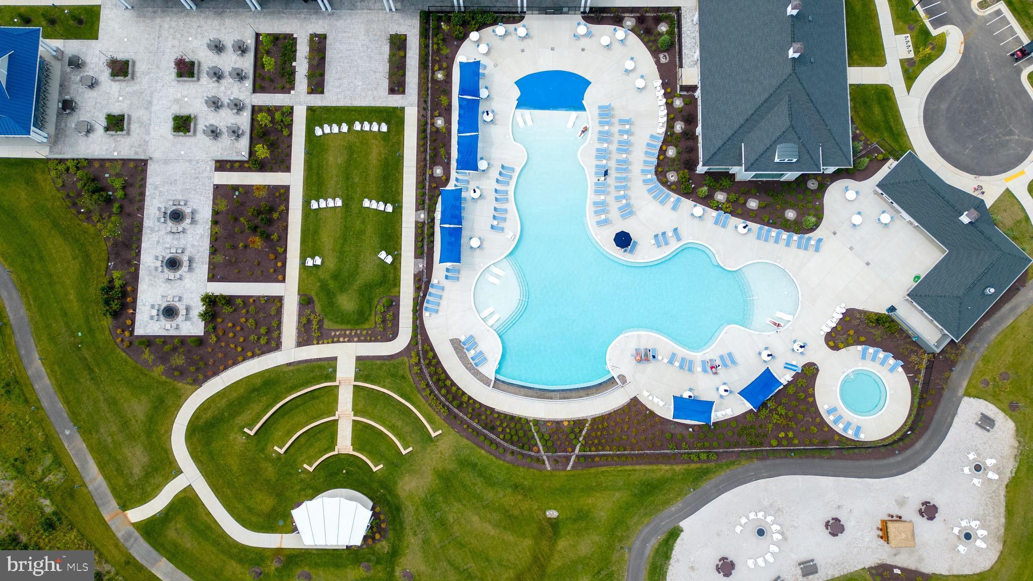 FOUR SEASONS AT KENT ISLAND - Residential