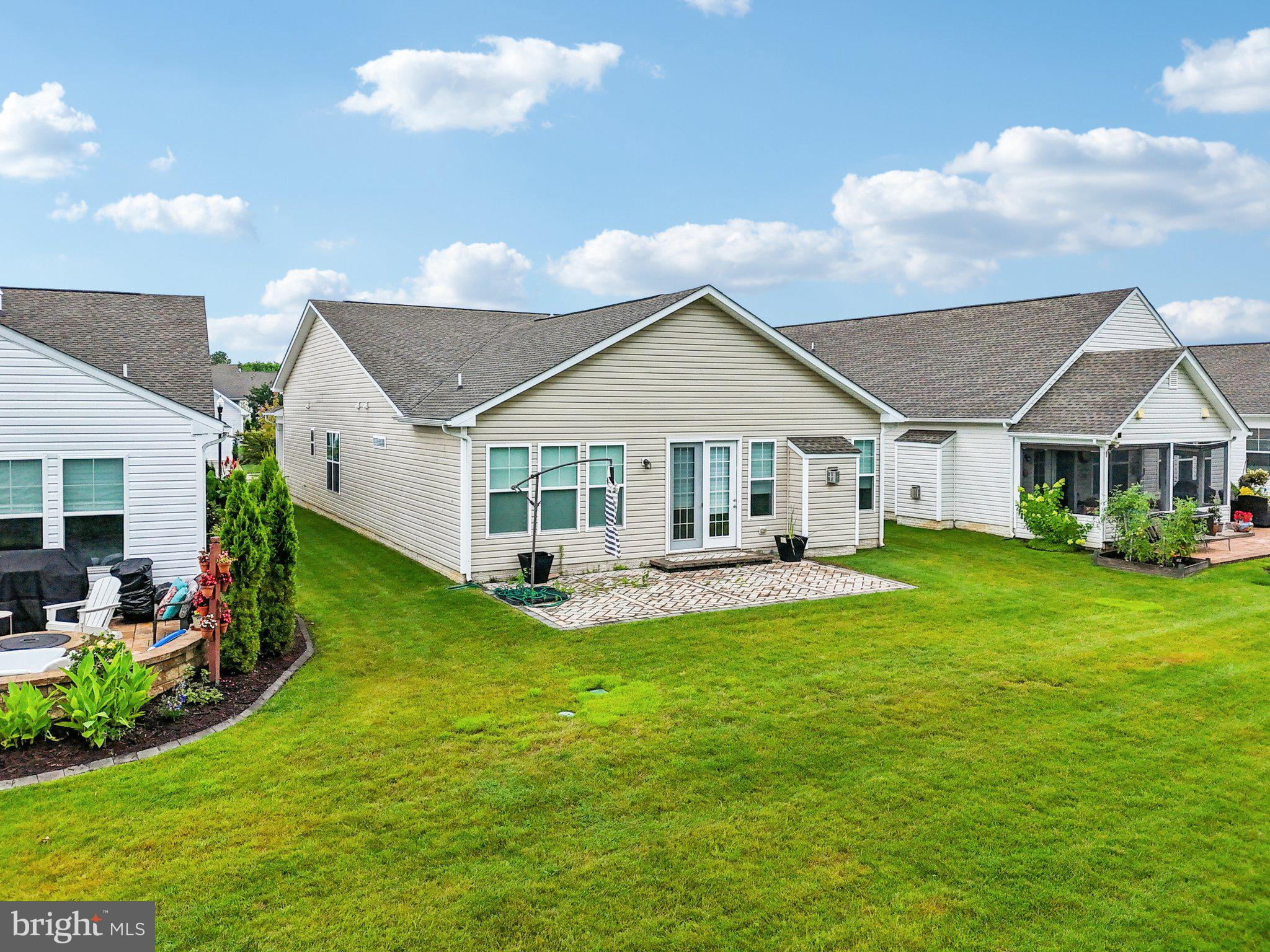 FOUR SEASONS AT KENT ISLAND - Residential