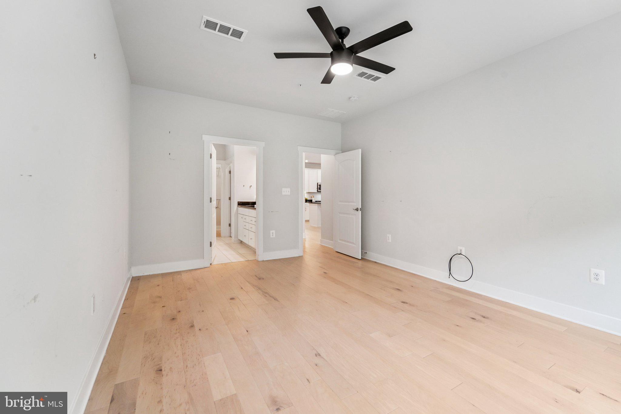 FOUR SEASONS AT KENT ISLAND - Residential