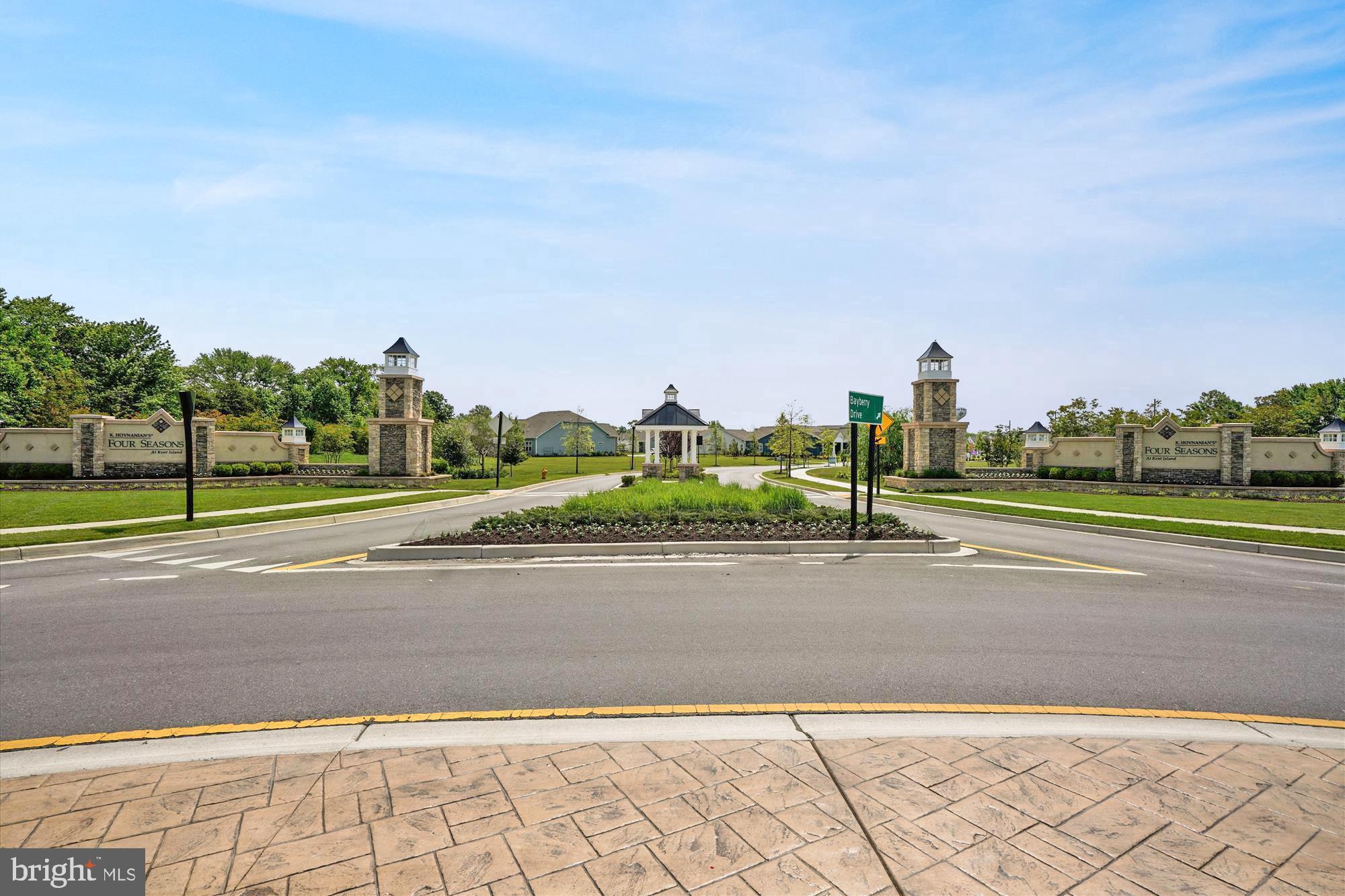 FOUR SEASONS AT KENT ISLAND - Residential
