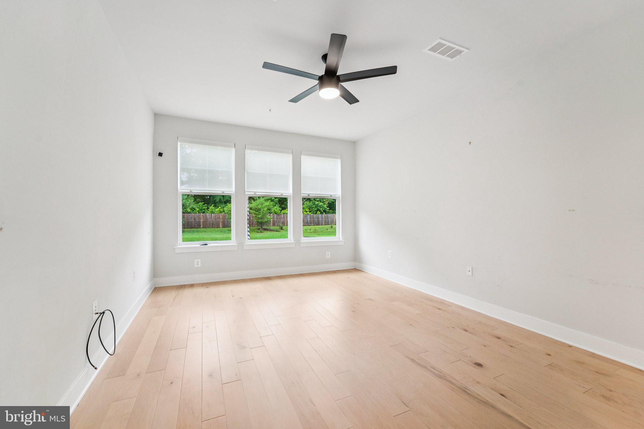 FOUR SEASONS AT KENT ISLAND - Residential