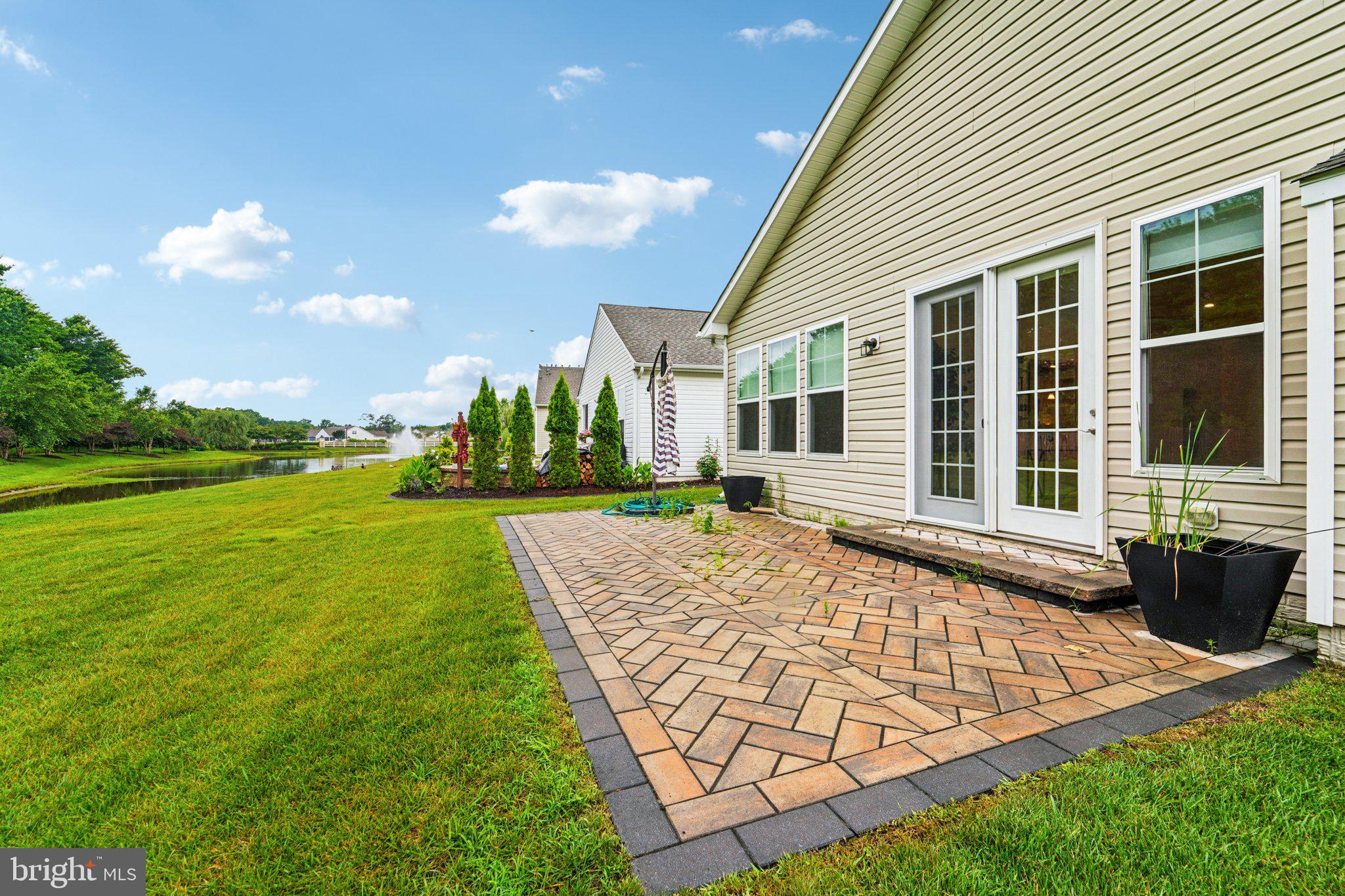 FOUR SEASONS AT KENT ISLAND - Residential