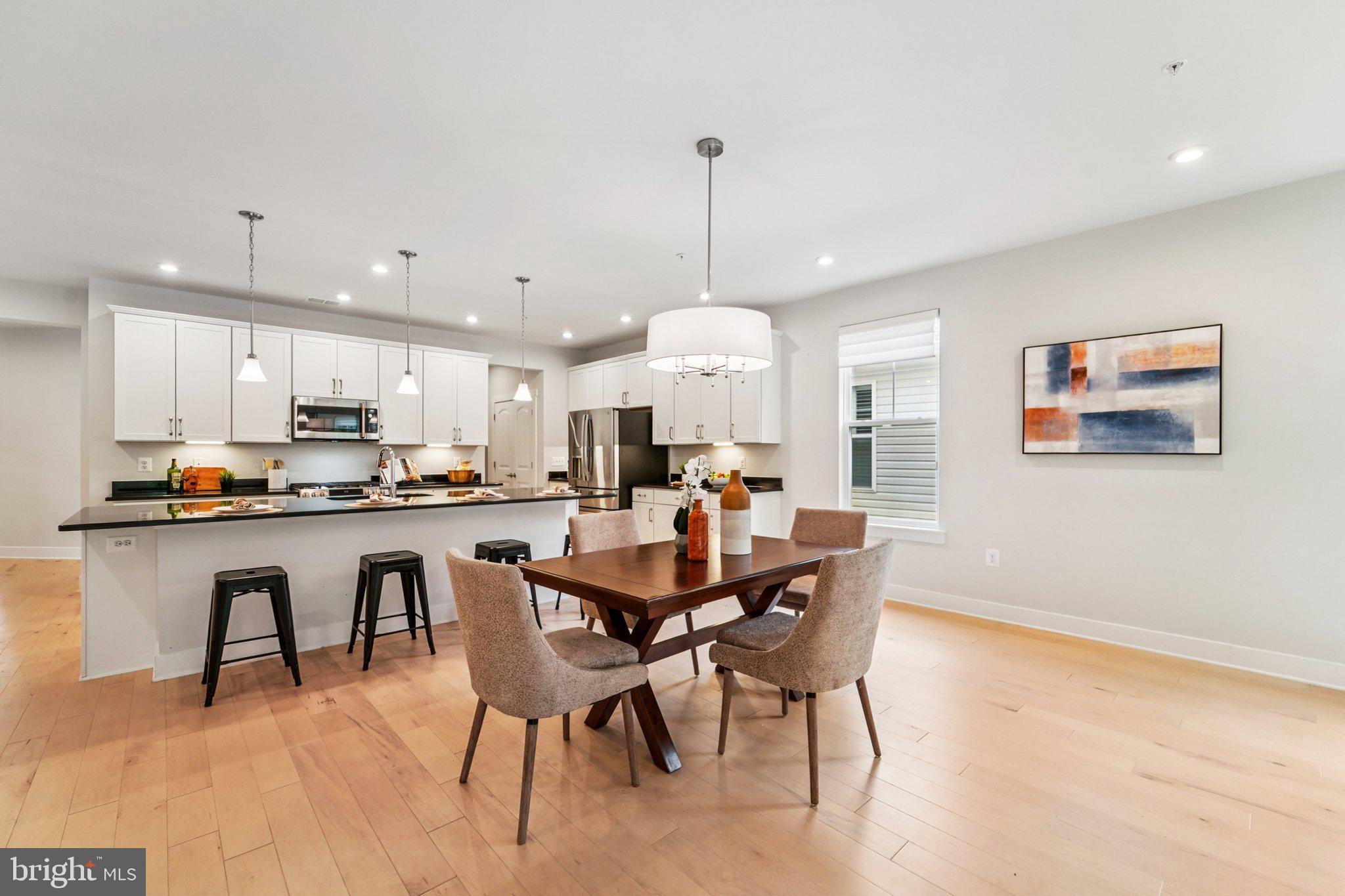 FOUR SEASONS AT KENT ISLAND - Residential