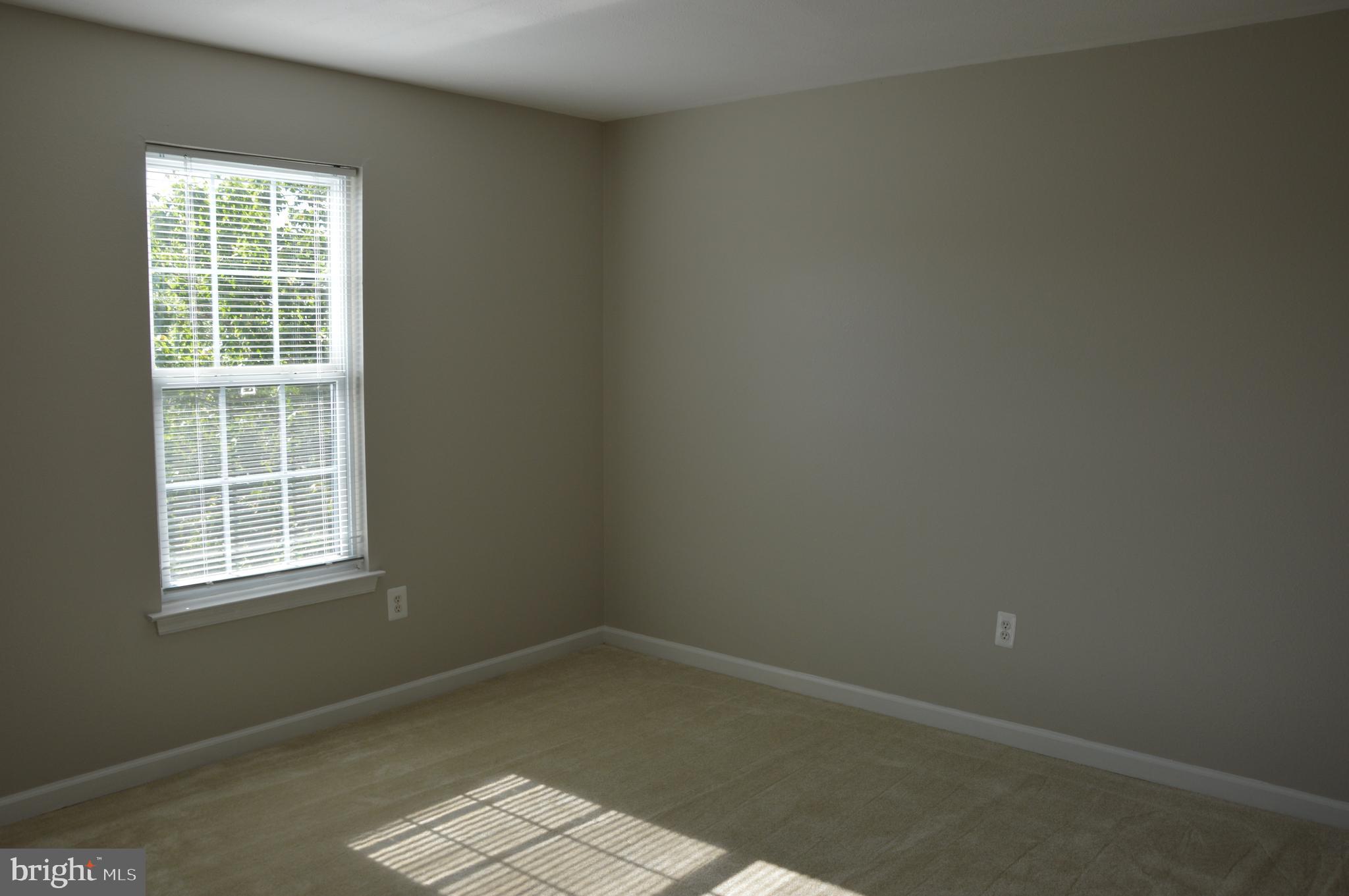 CEDAR LEE CONDOMINIUM - Residential Lease