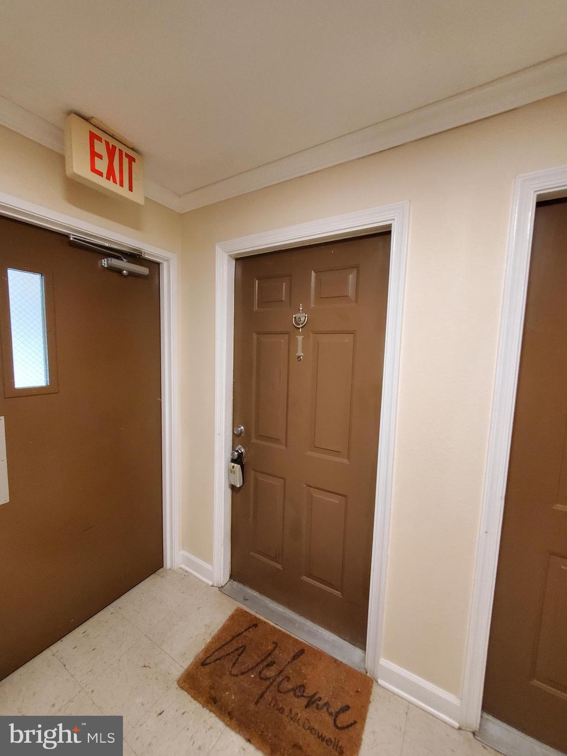 CEDAR LEE CONDOMINIUM - Residential Lease