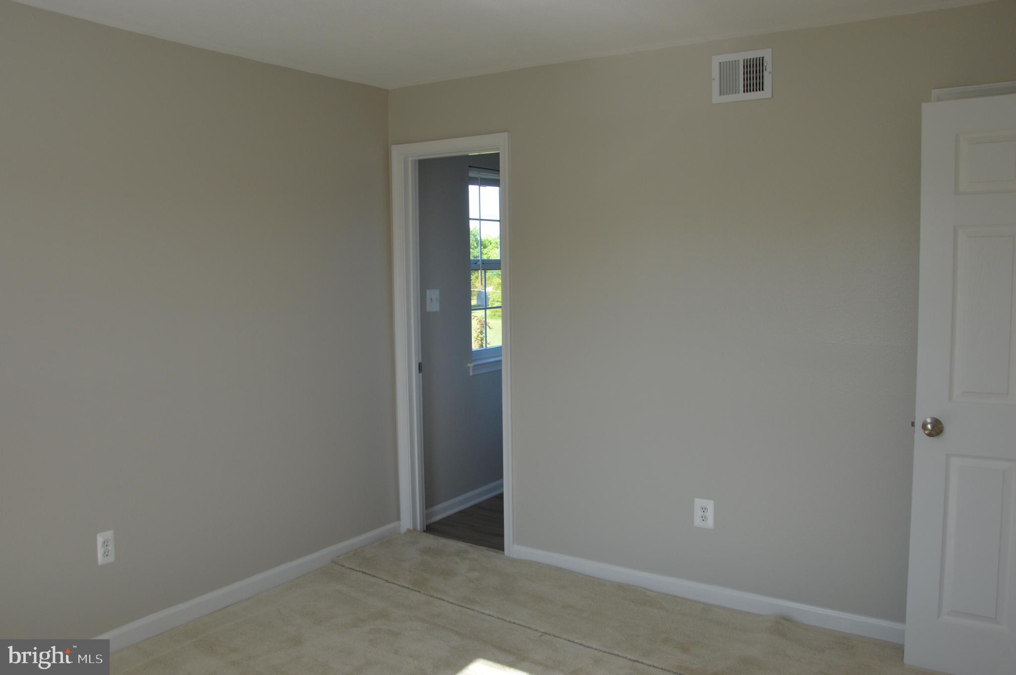 CEDAR LEE CONDOMINIUM - Residential Lease