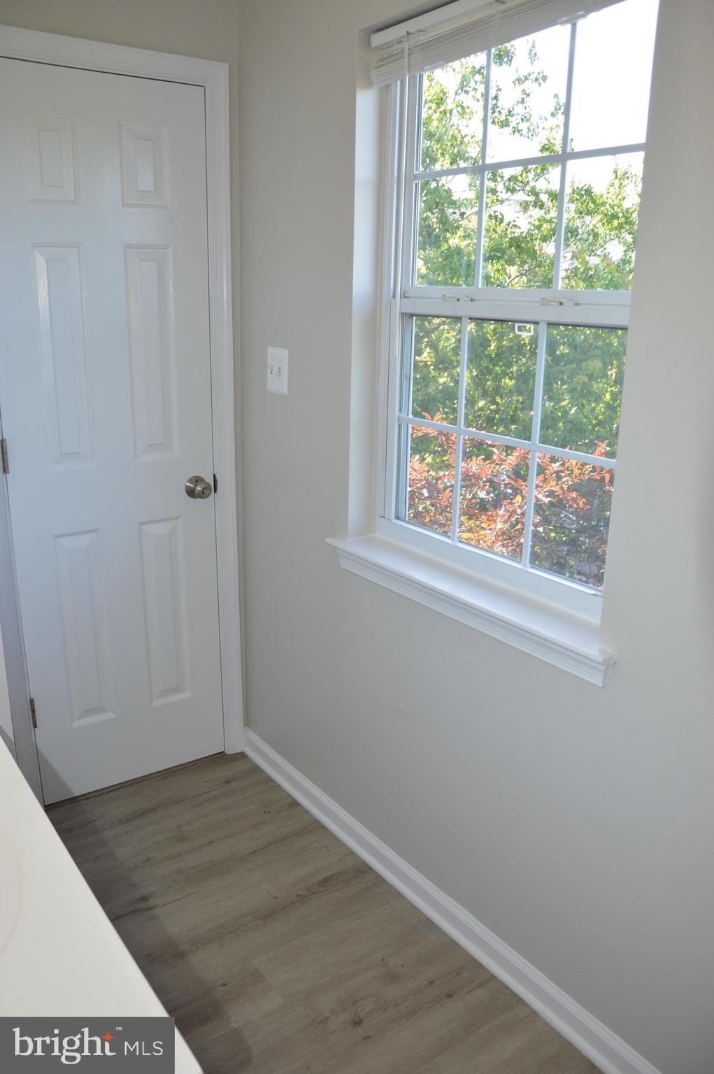 CEDAR LEE CONDOMINIUM - Residential Lease