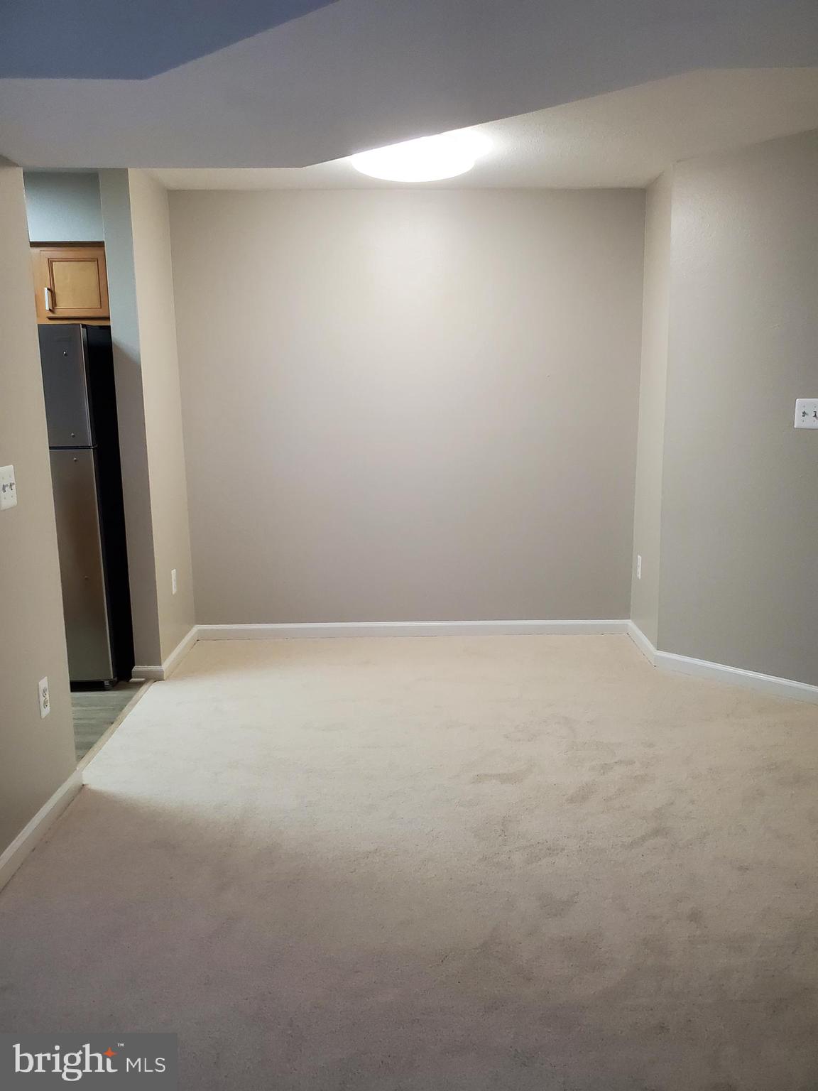 CEDAR LEE CONDOMINIUM - Residential Lease