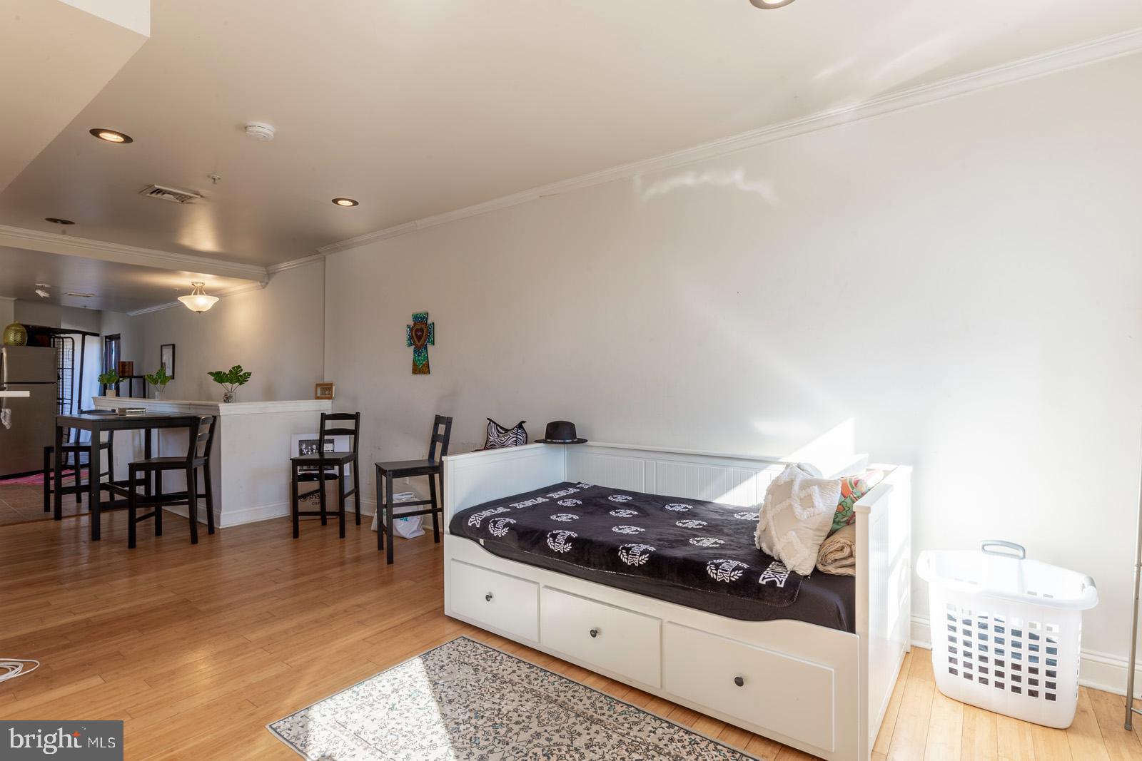 SHARSWOOD - Residential Lease